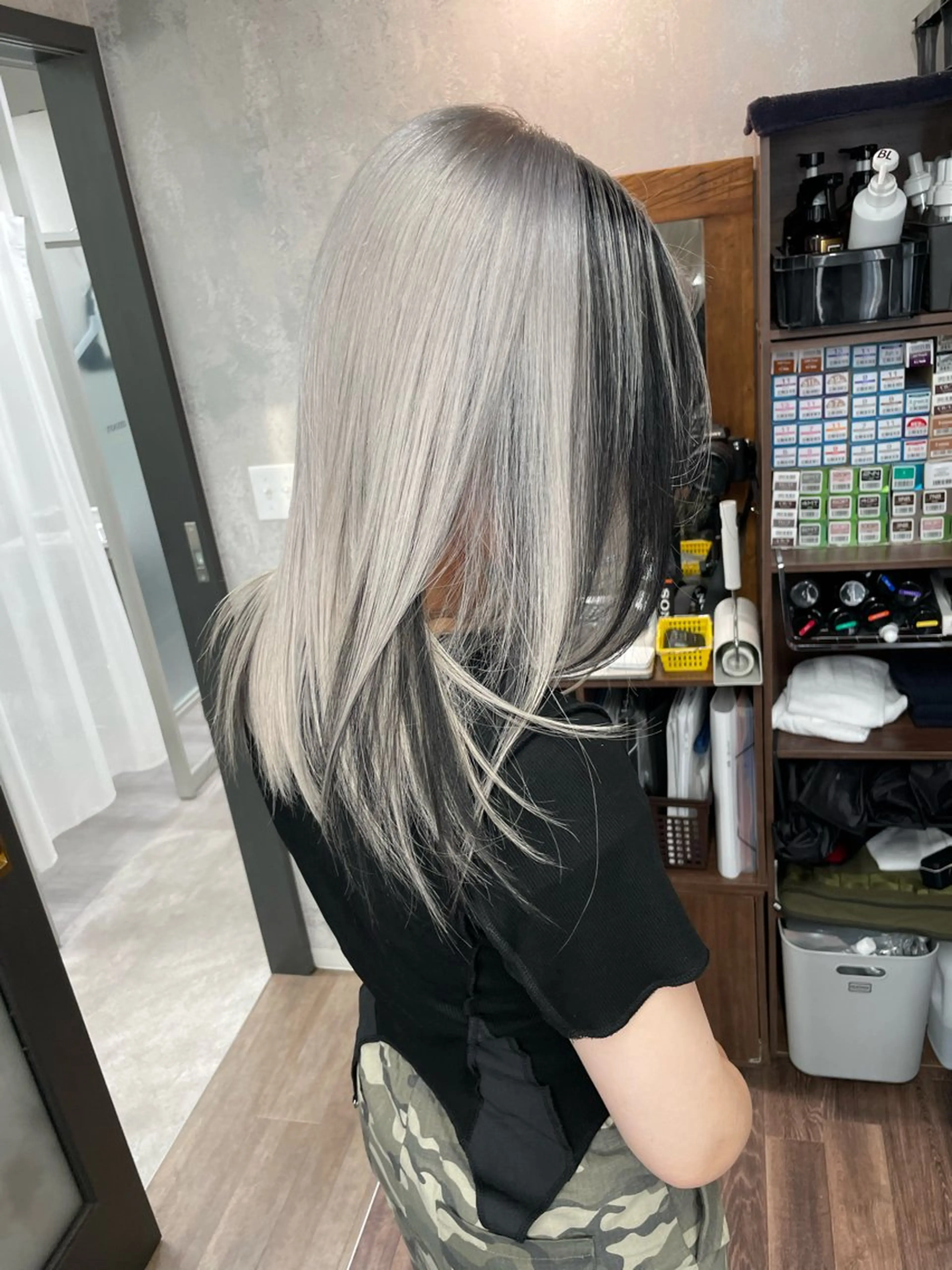 セミロング カラー ヘアカラー トリートメント Lull1人美容室 バレイヤージュのヘアスタイル