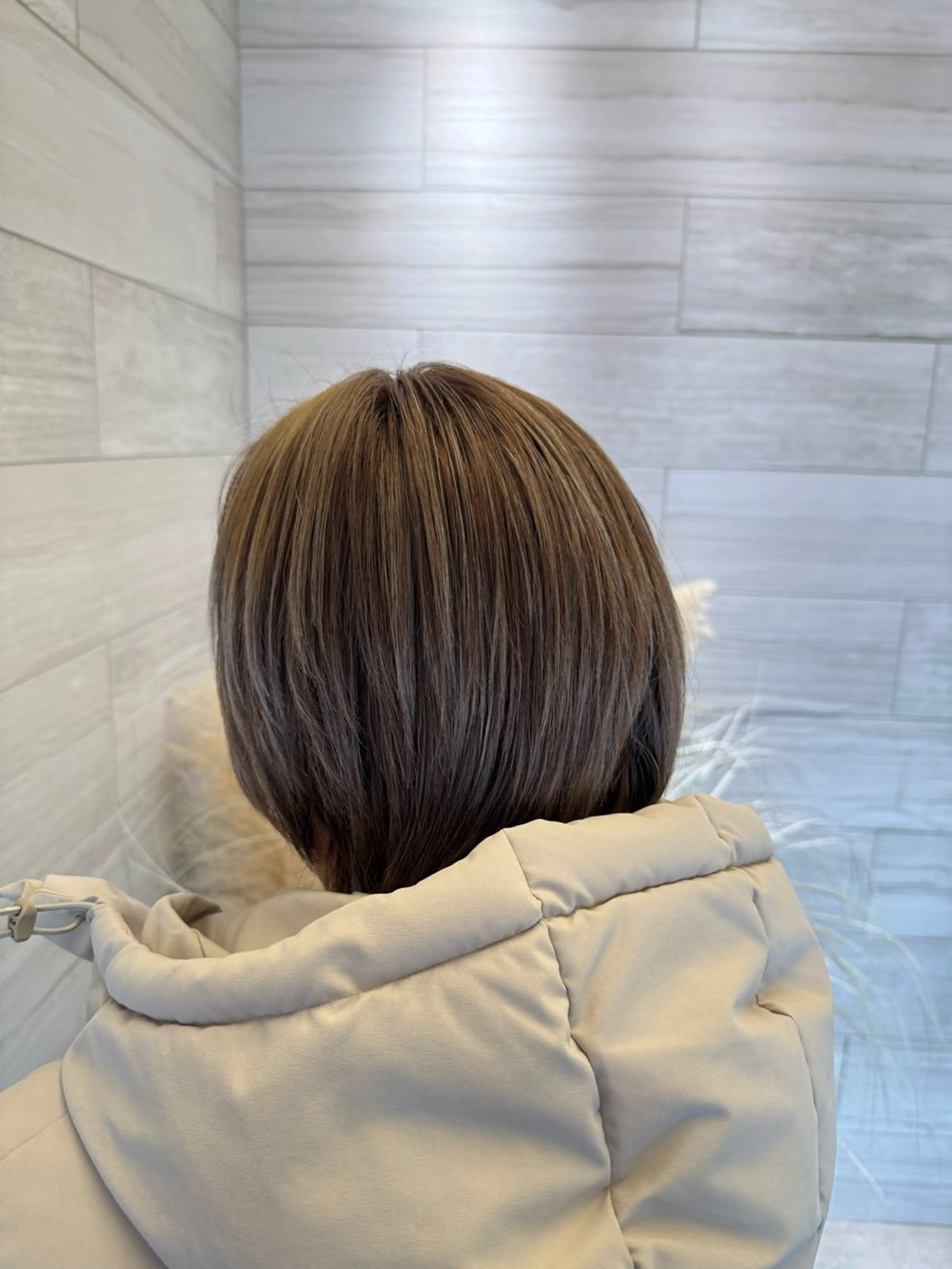 ショート 顔周りカット ハイライト 堀江美容室 千晶のヘアスタイル