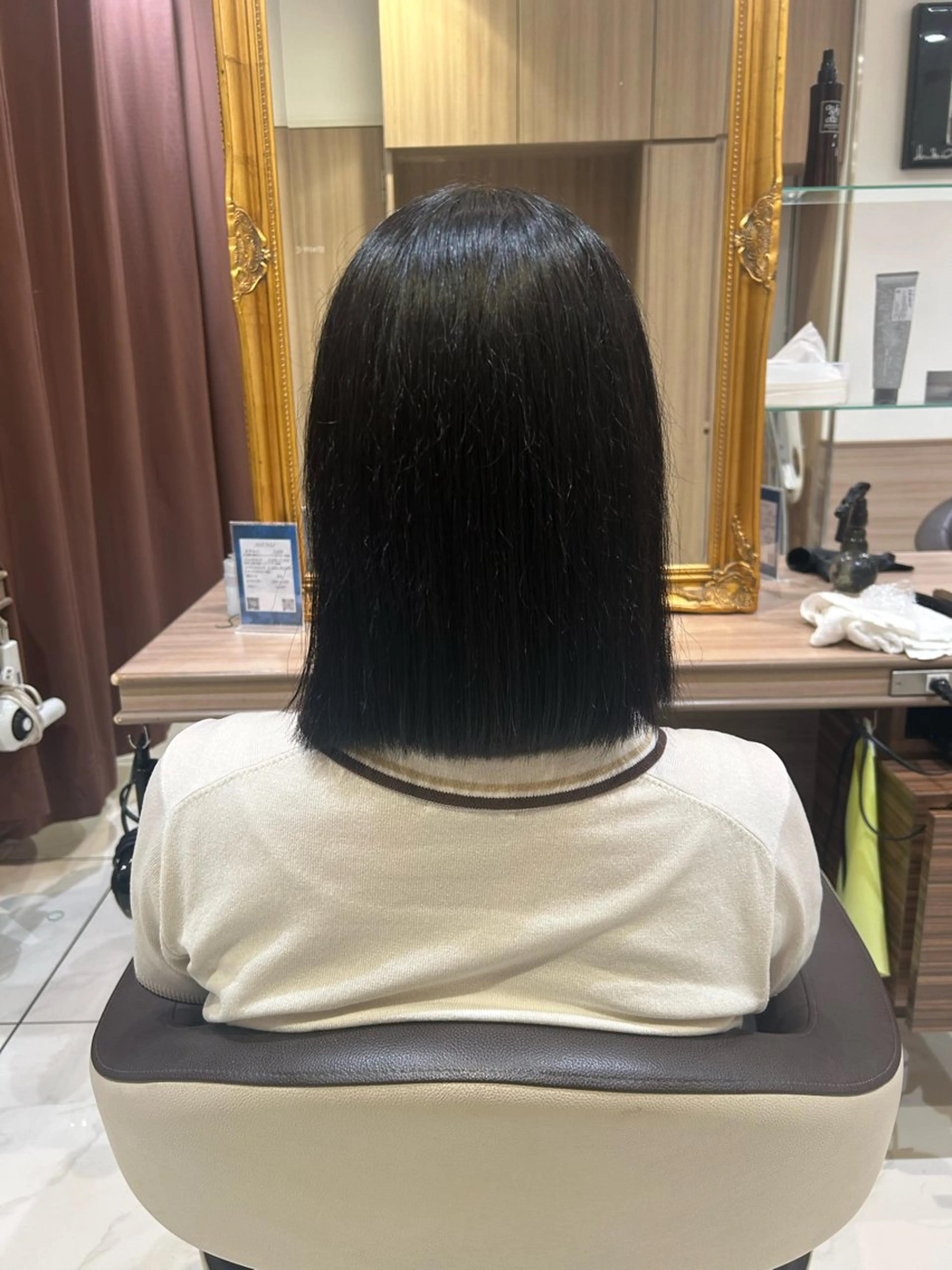 ショート カラー 佐藤 ななせのヘアスタイル
