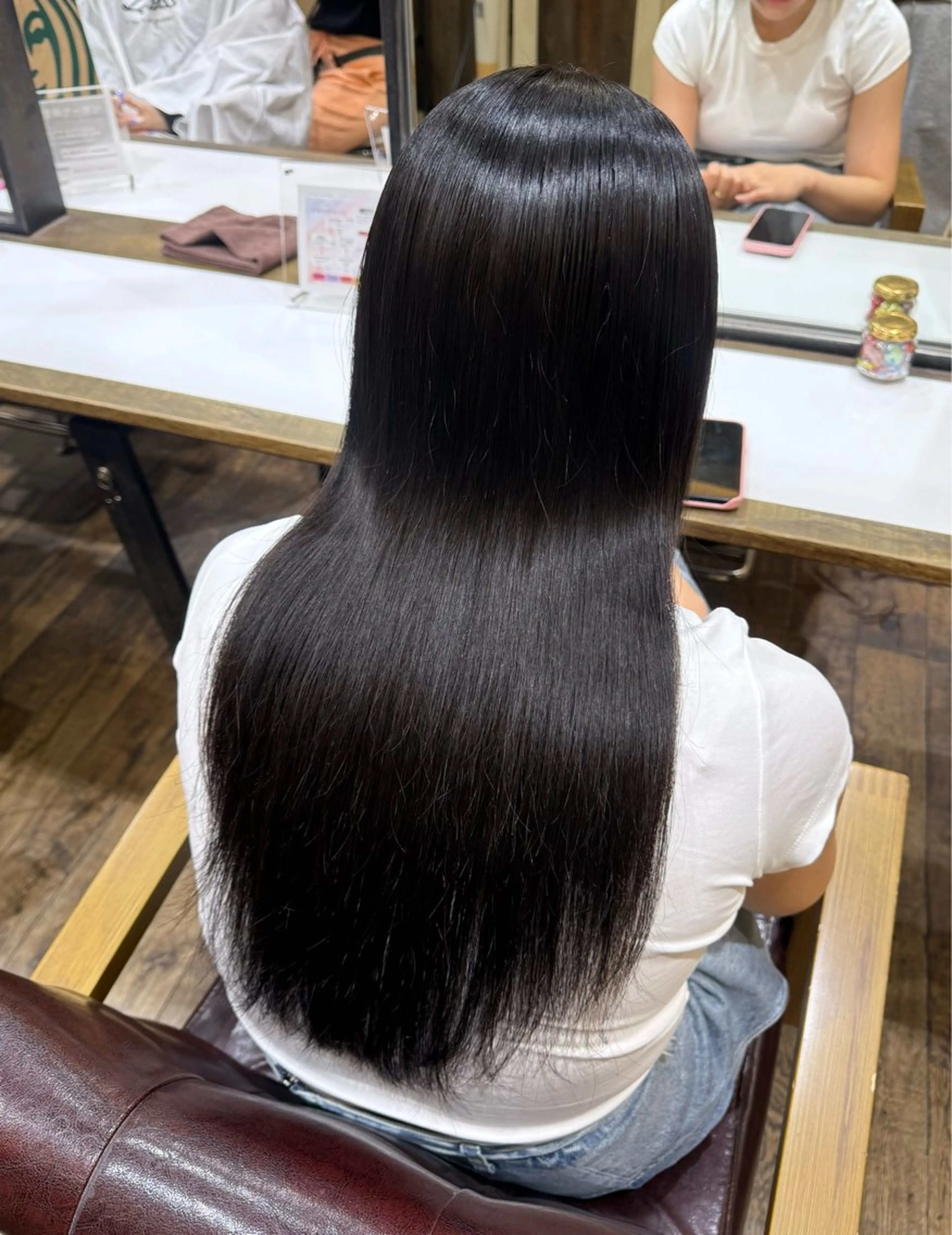 美容液レベルの高濃度補修✨触れたくなる艶髪へ導くトリートメント🫧※現金のみの写真
