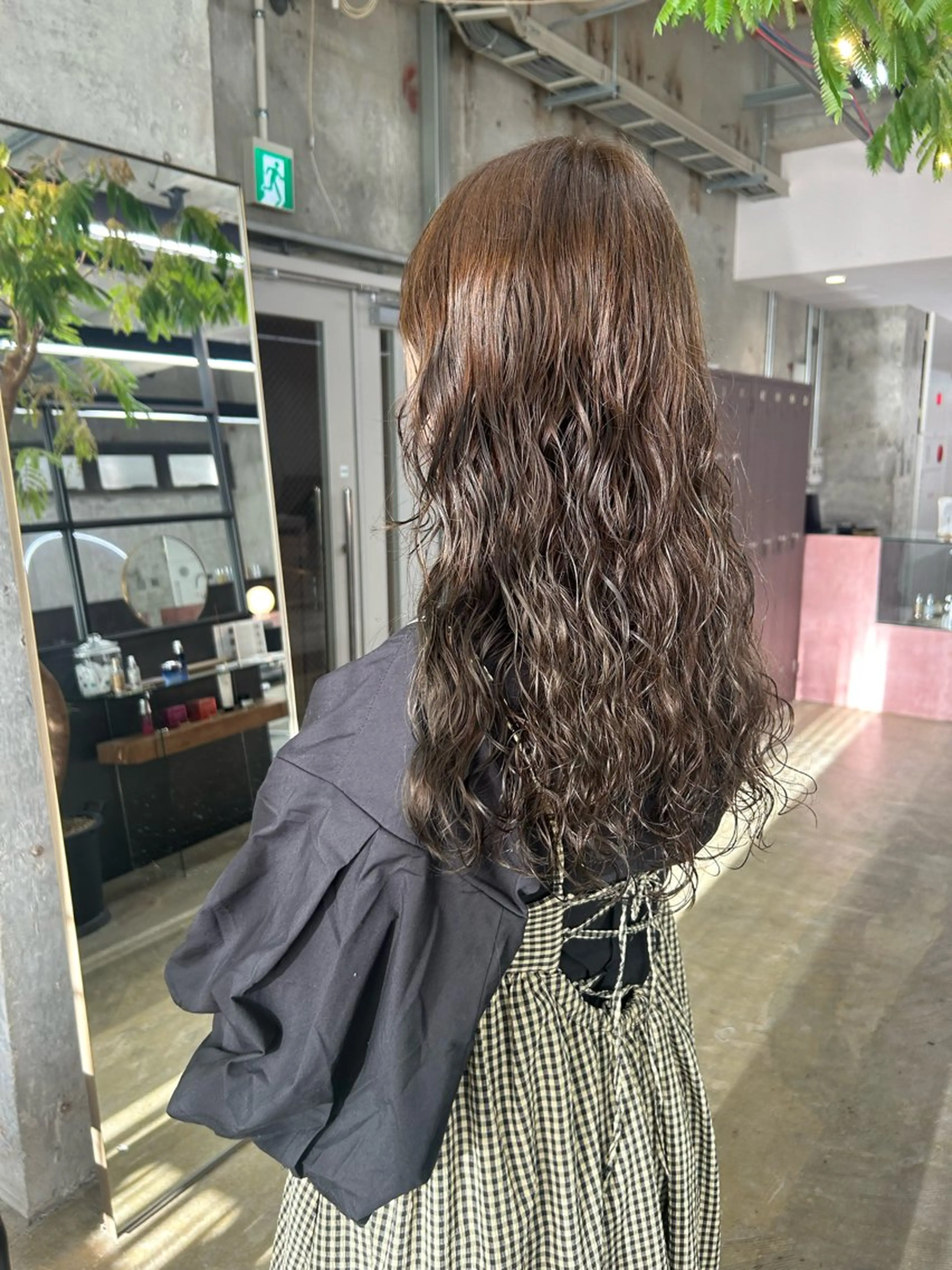 ロング カラー パーマ オリーブカラー ロング maho/垢抜け カラーパーマメイクのヘアスタイル