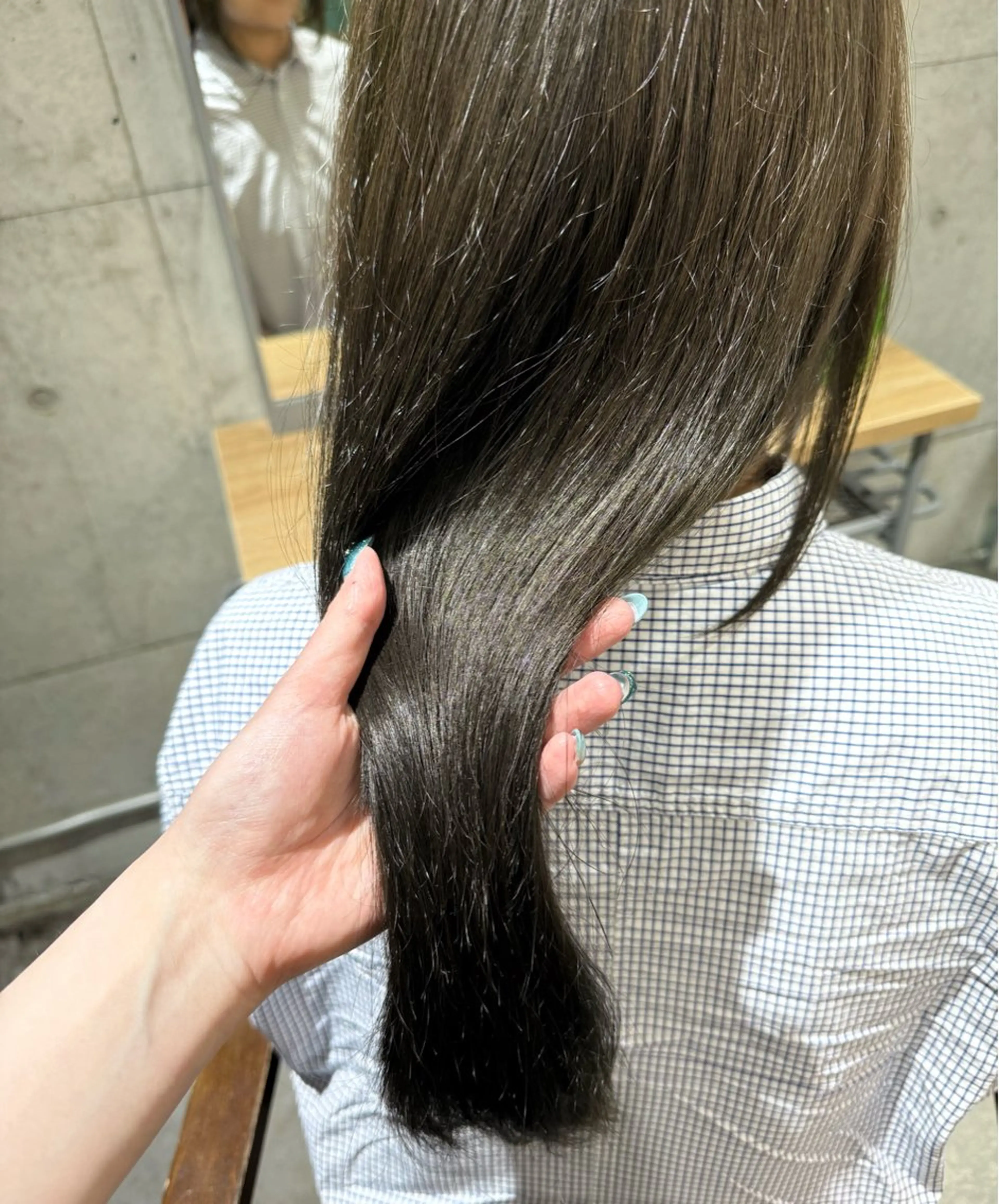 セミロング カラー メンズ ヘアカラー トリートメント 艶髪/ハイトーン /masami🩵のヘアスタイル