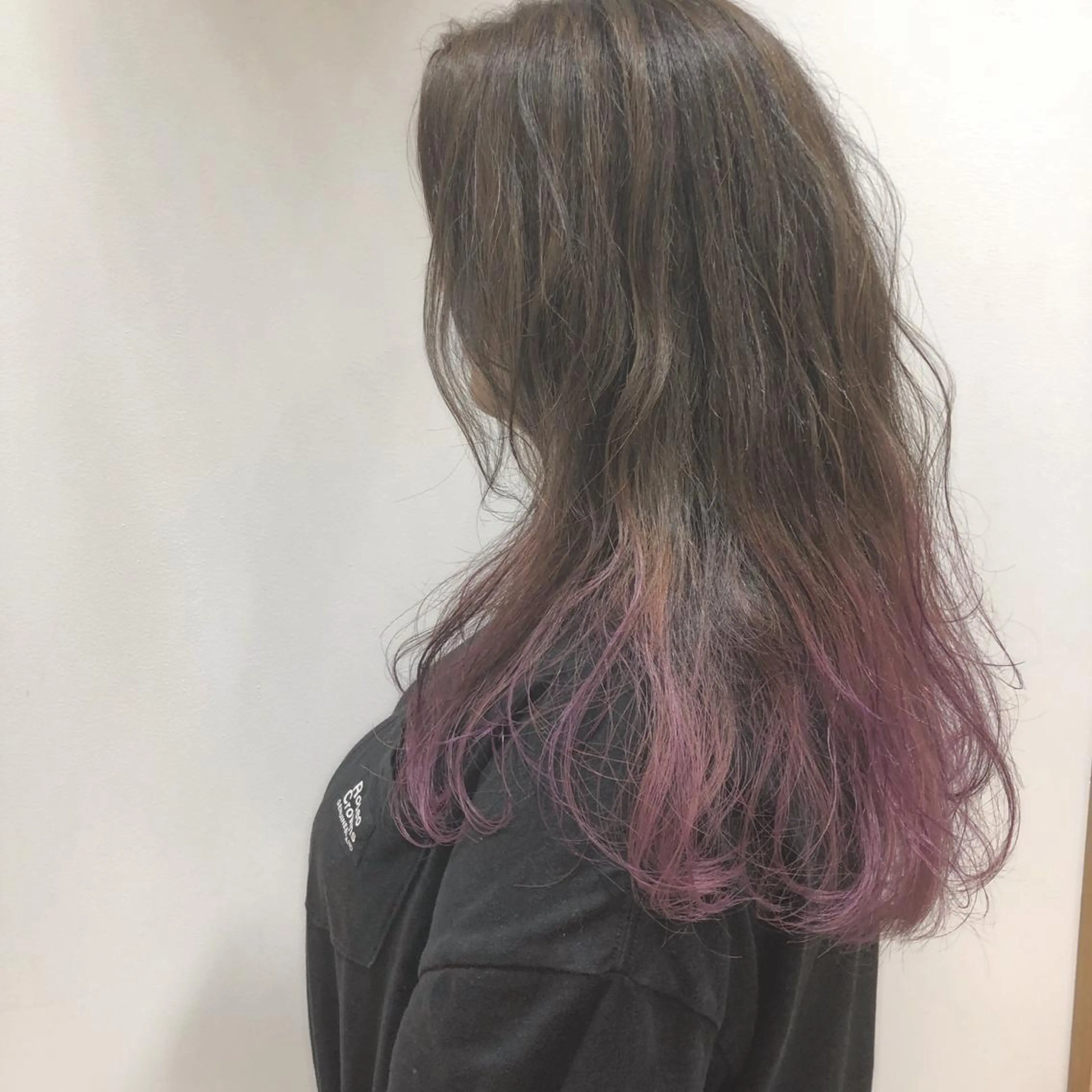 ロング カラー グラデーションカラー ハイライトカラー パープルカラー ハイライト カット ヘアカラー 縮毛矯正 トリートメント 江原 彩華のヘアスタイル