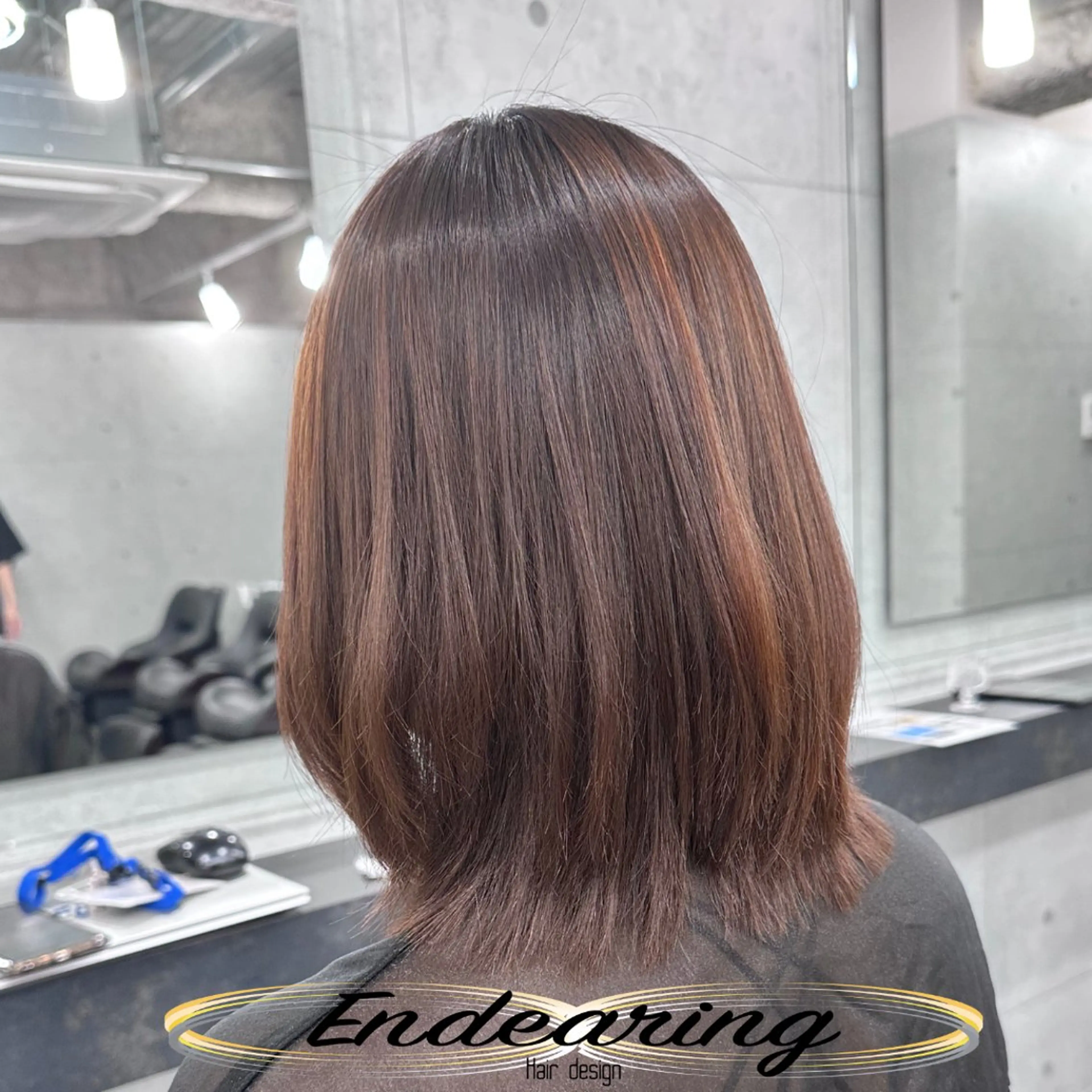 ミディアム 外ハネヘア カット ヘアカラー Endearing 銀座/レイヤーカットのヘアスタイル