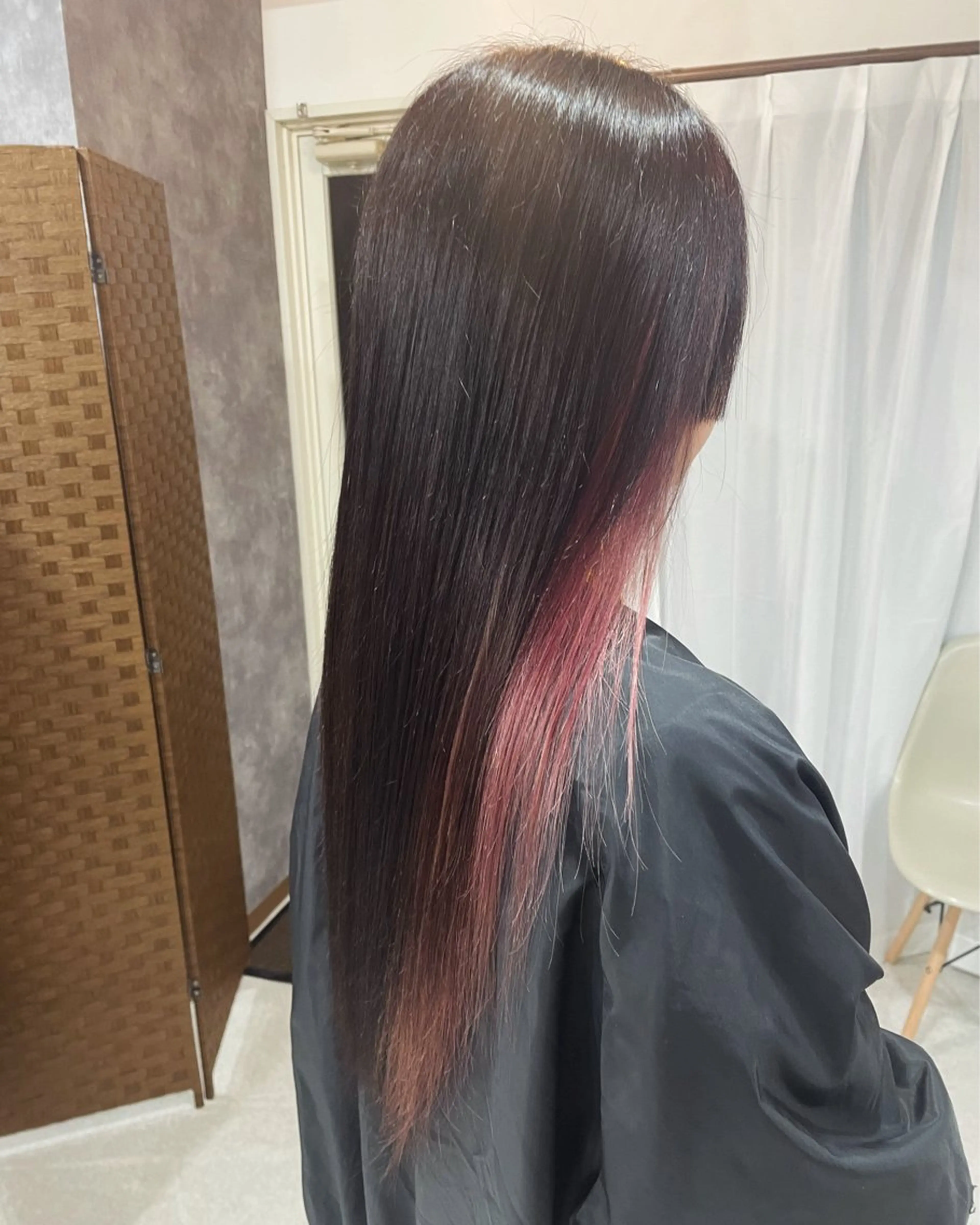 ロング カラー ベージュカラー ブリーチ ケアブリーチ ハイライトカラー パープルカラー 齋藤 彬のヘアスタイル