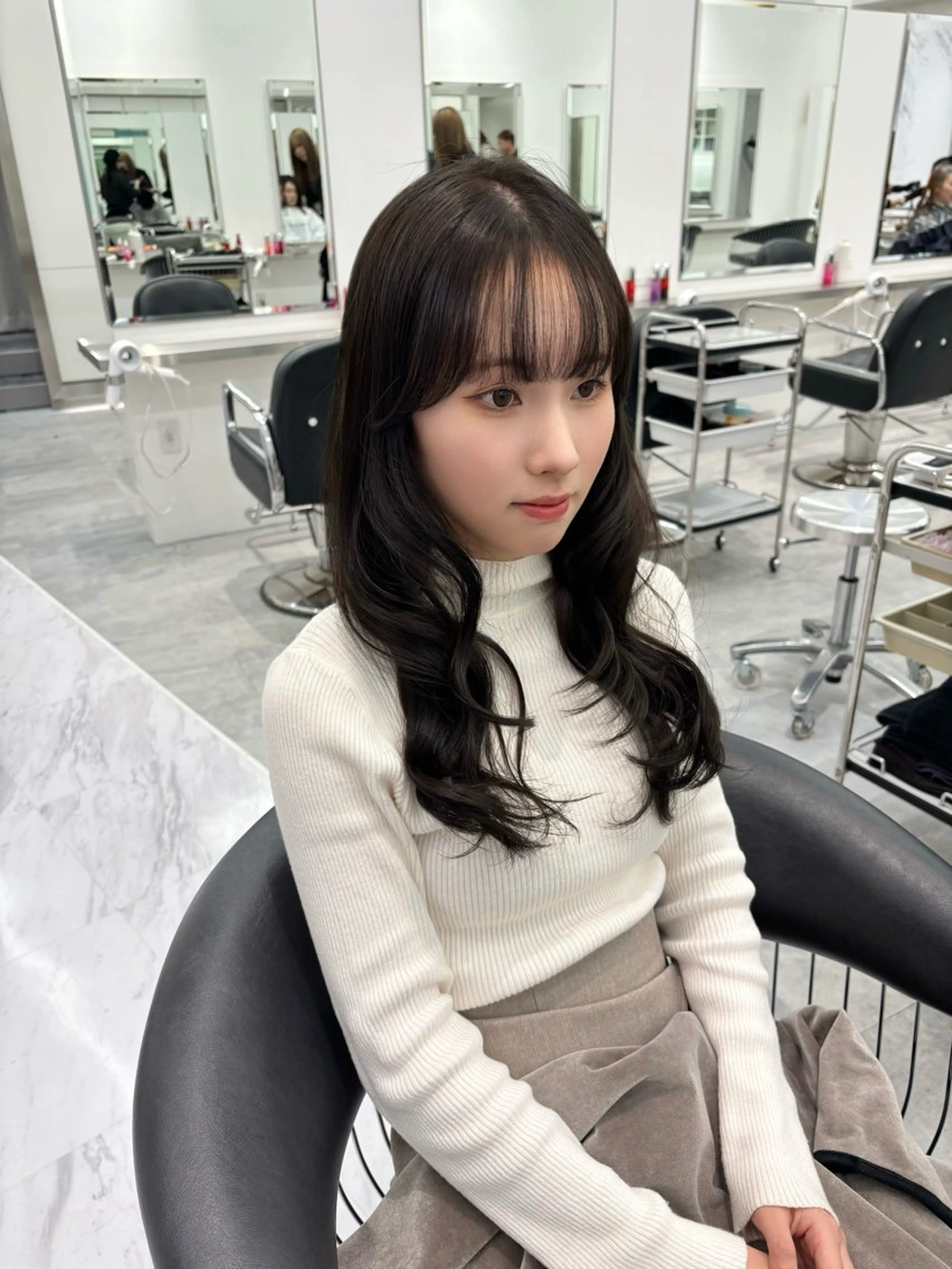 ロング ロング カット ヘアカラー ParveMix 🪽鳥取彩花のヘアスタイル
