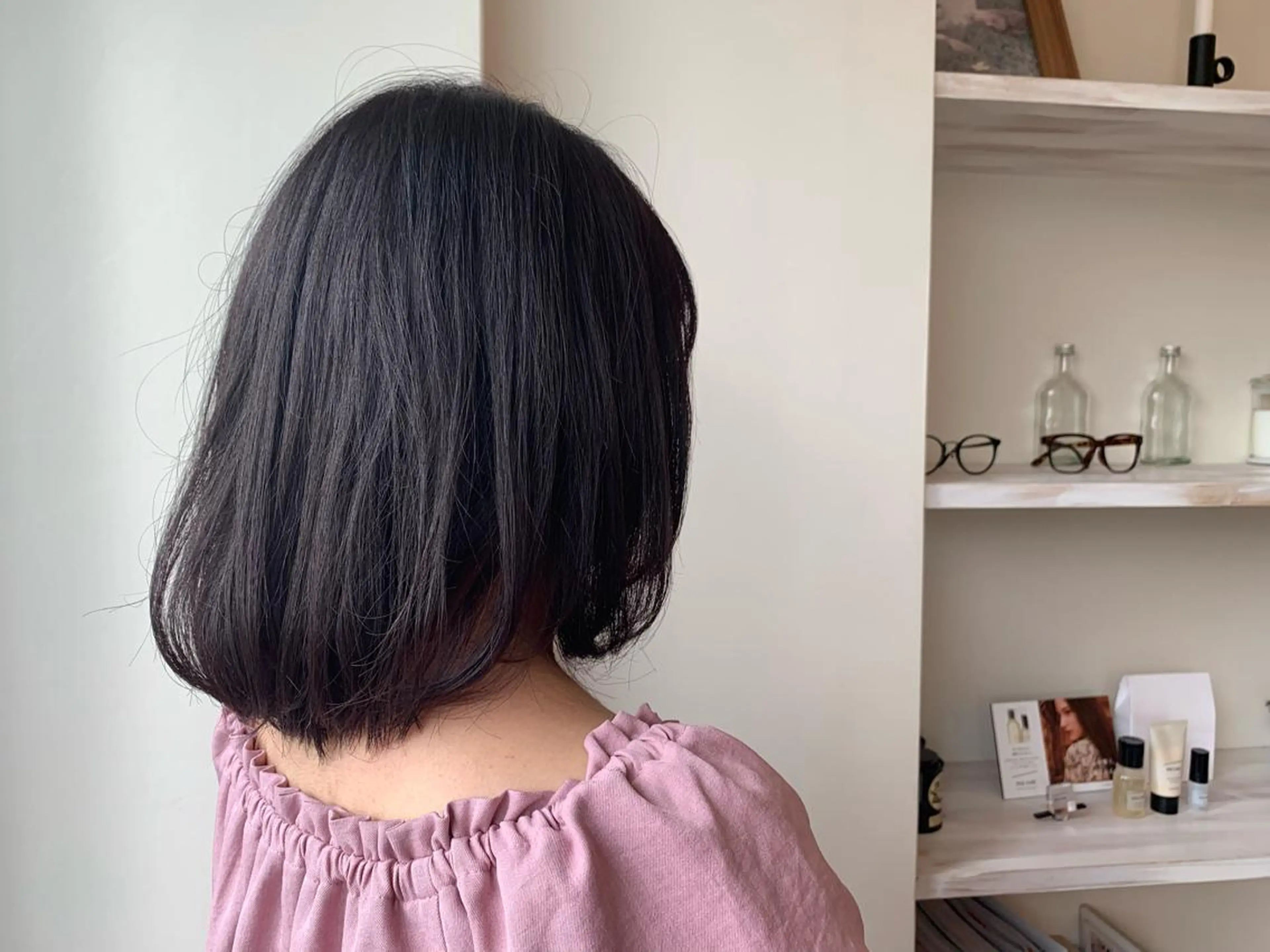 ミディアム カラー パープルカラー ボブウルフ／ボブ Satsuki【名駅のヘアスタイル