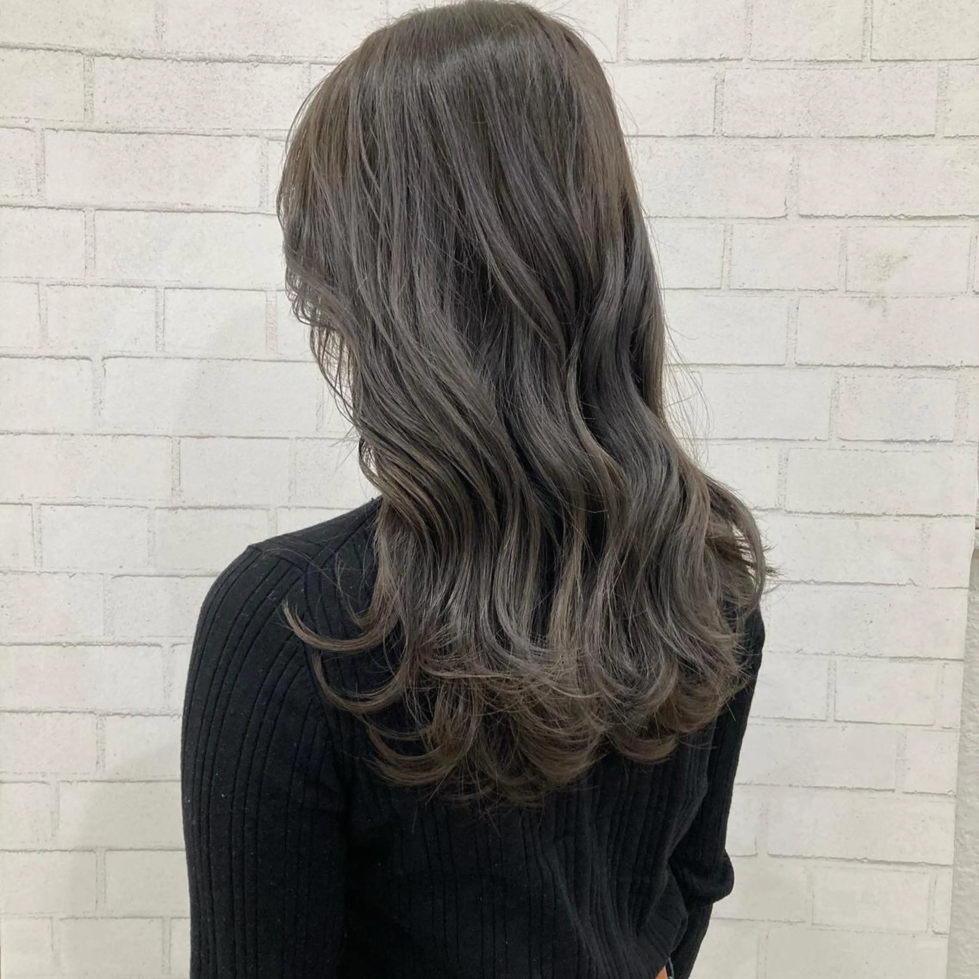 カラー 宇田川 直輝のヘアスタイル