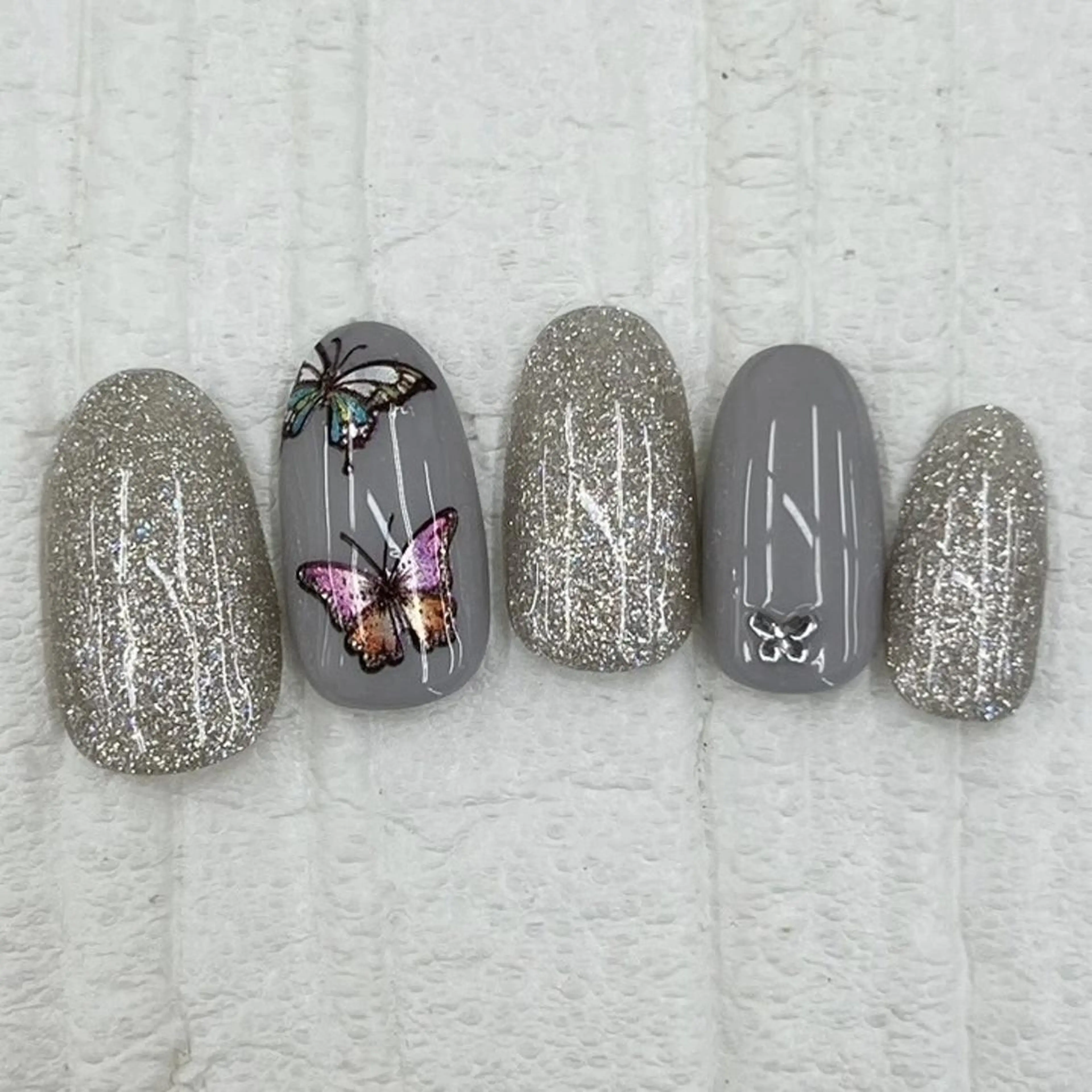 ネイル Nail salon Honey Beeのネイルデザイン