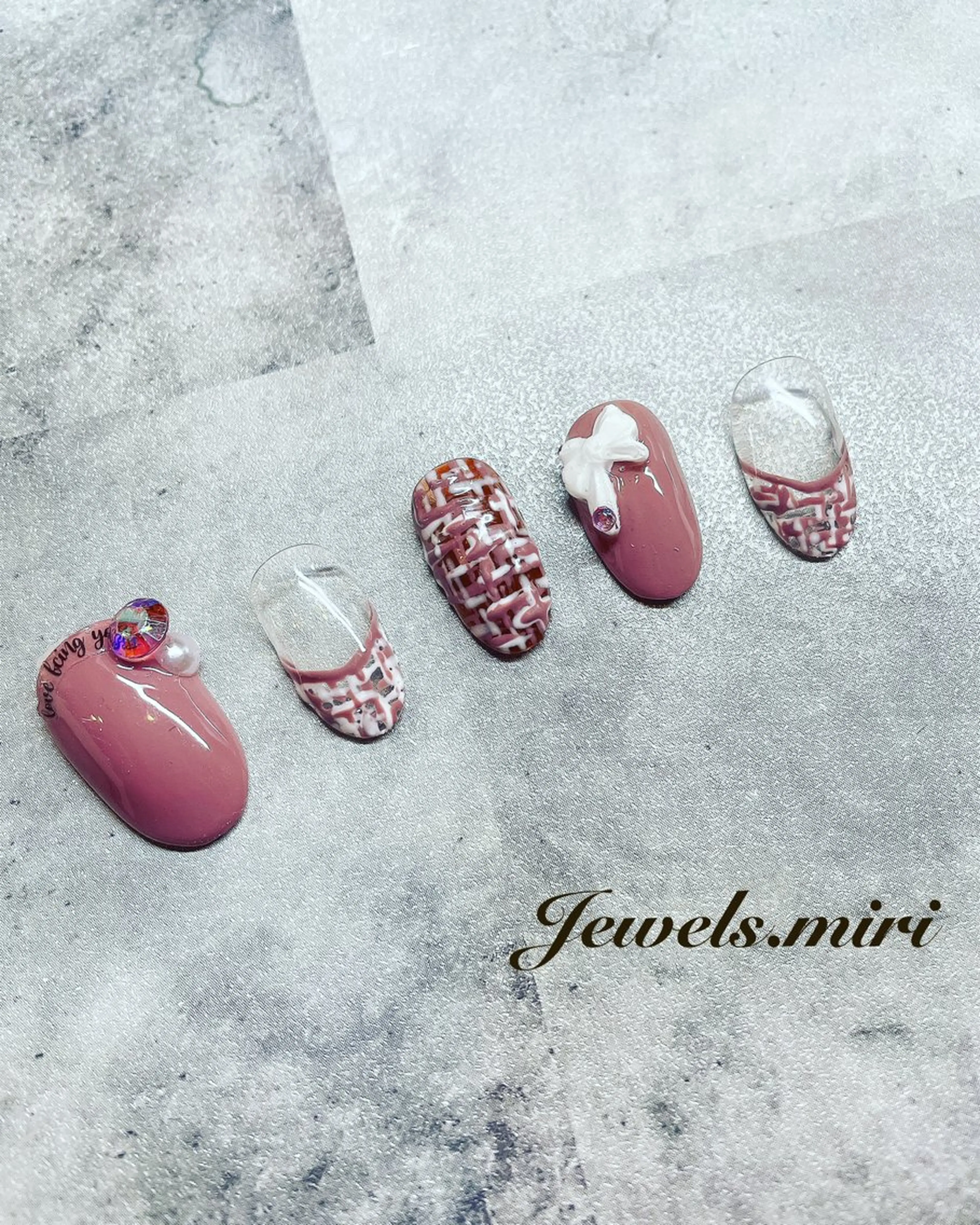 ネイル ジェルネイル オフィスネイル ピンク シンプルネイル ツイードネイル ネイルサロン Jewels Mのネイルデザイン