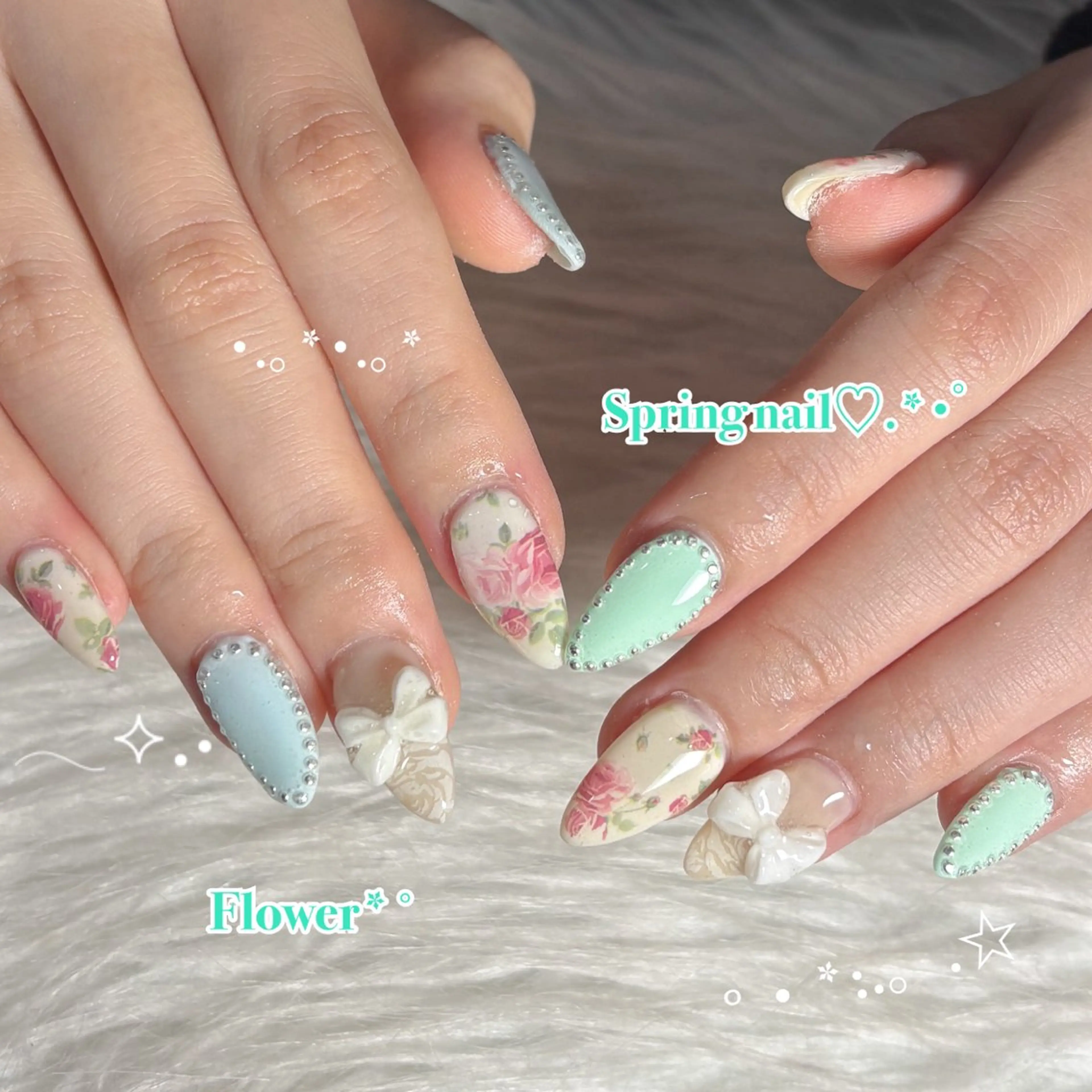 ネイル ハンドネイル LAVISH manaのネイルデザイン