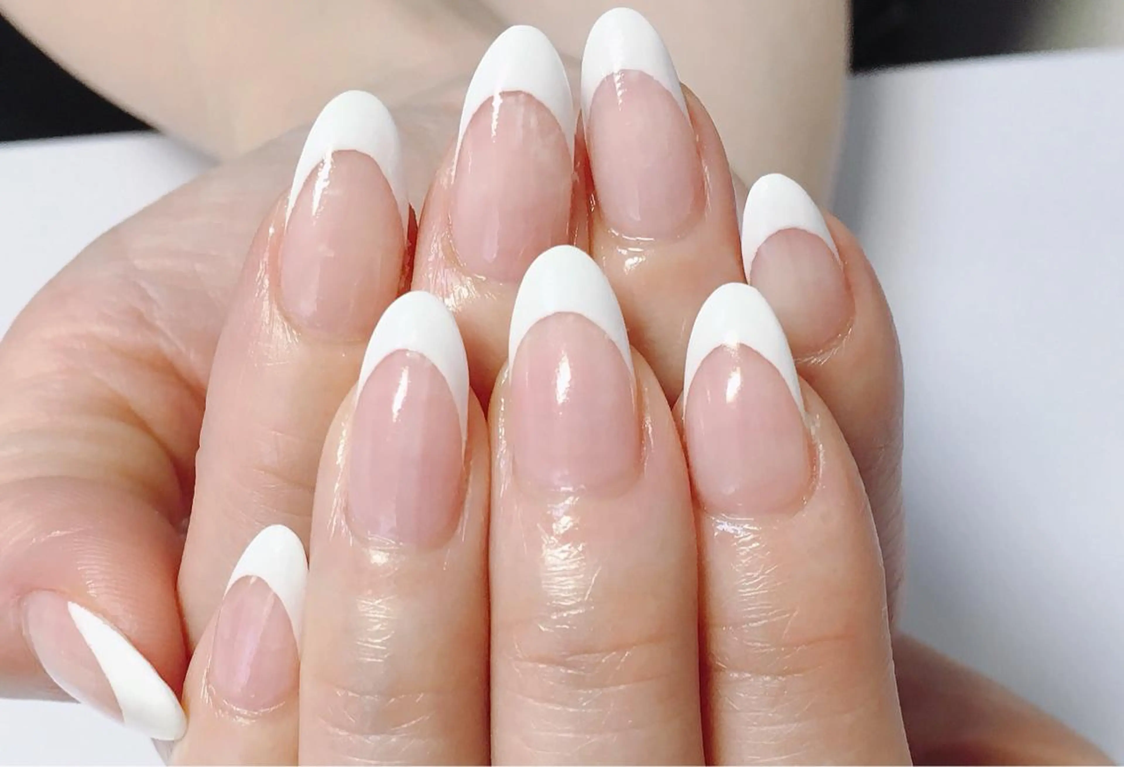 HAND フレンチネイルの写真