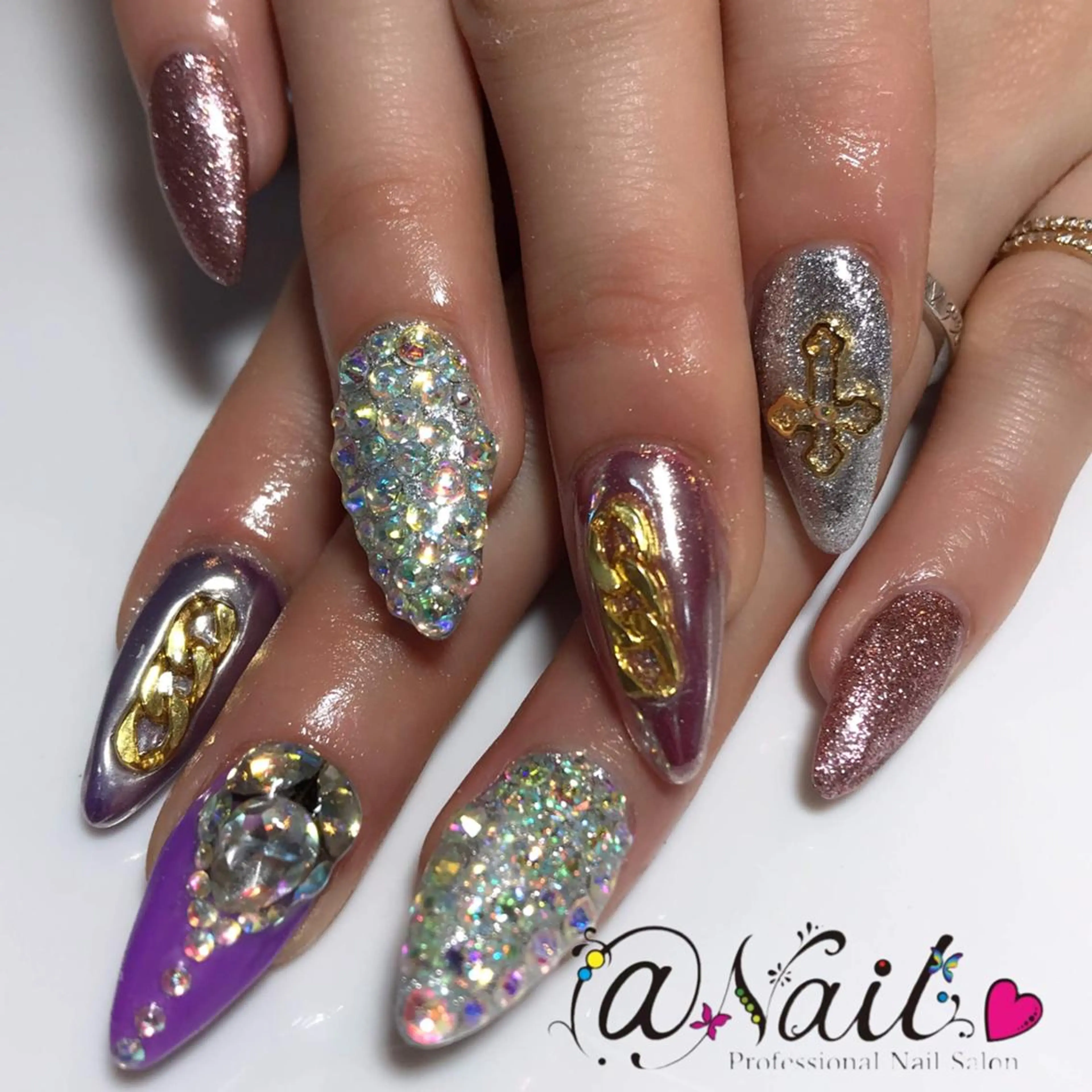 ネイル 小尾 栞のネイルデザイン