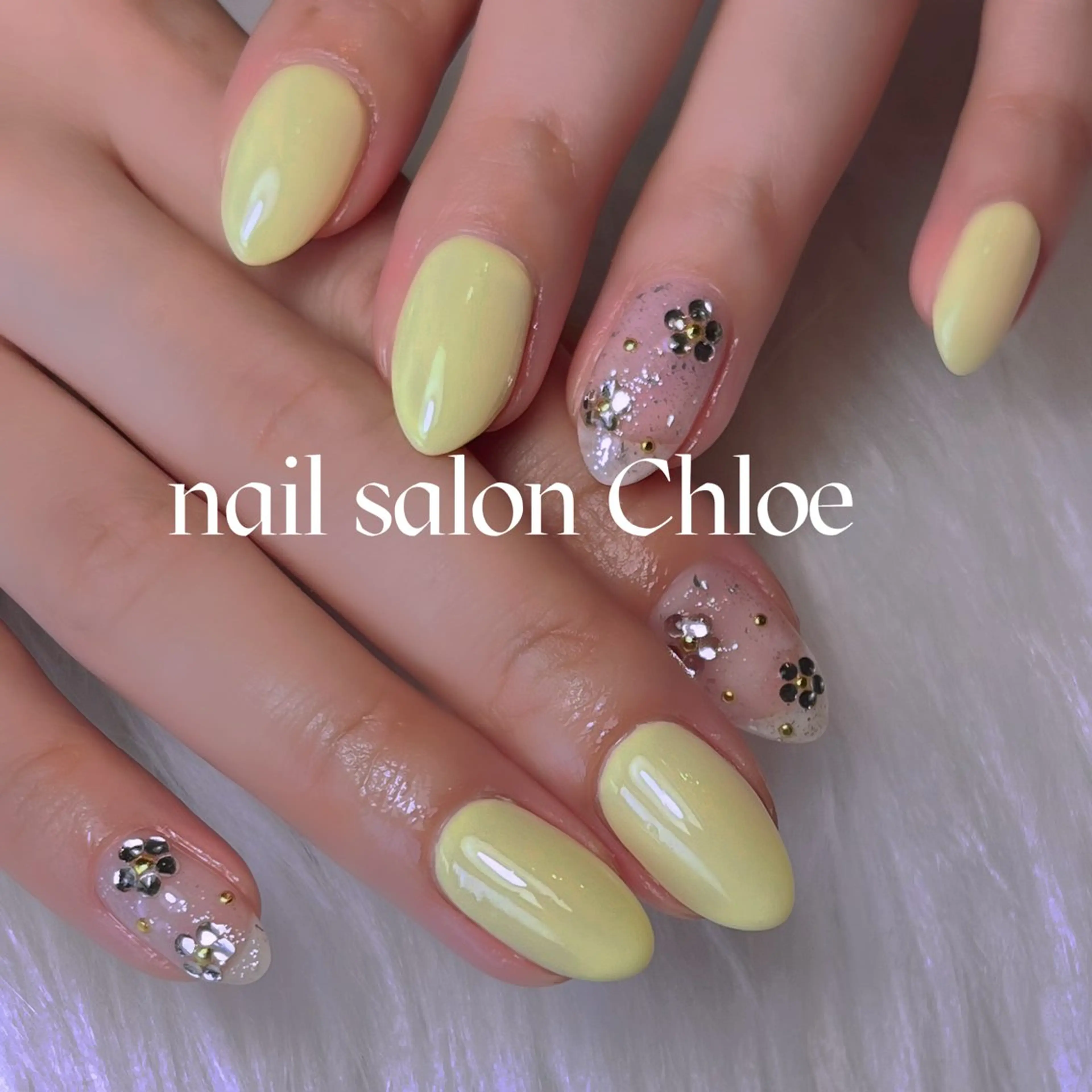 ネイル 鈴木 利奈のネイルデザイン