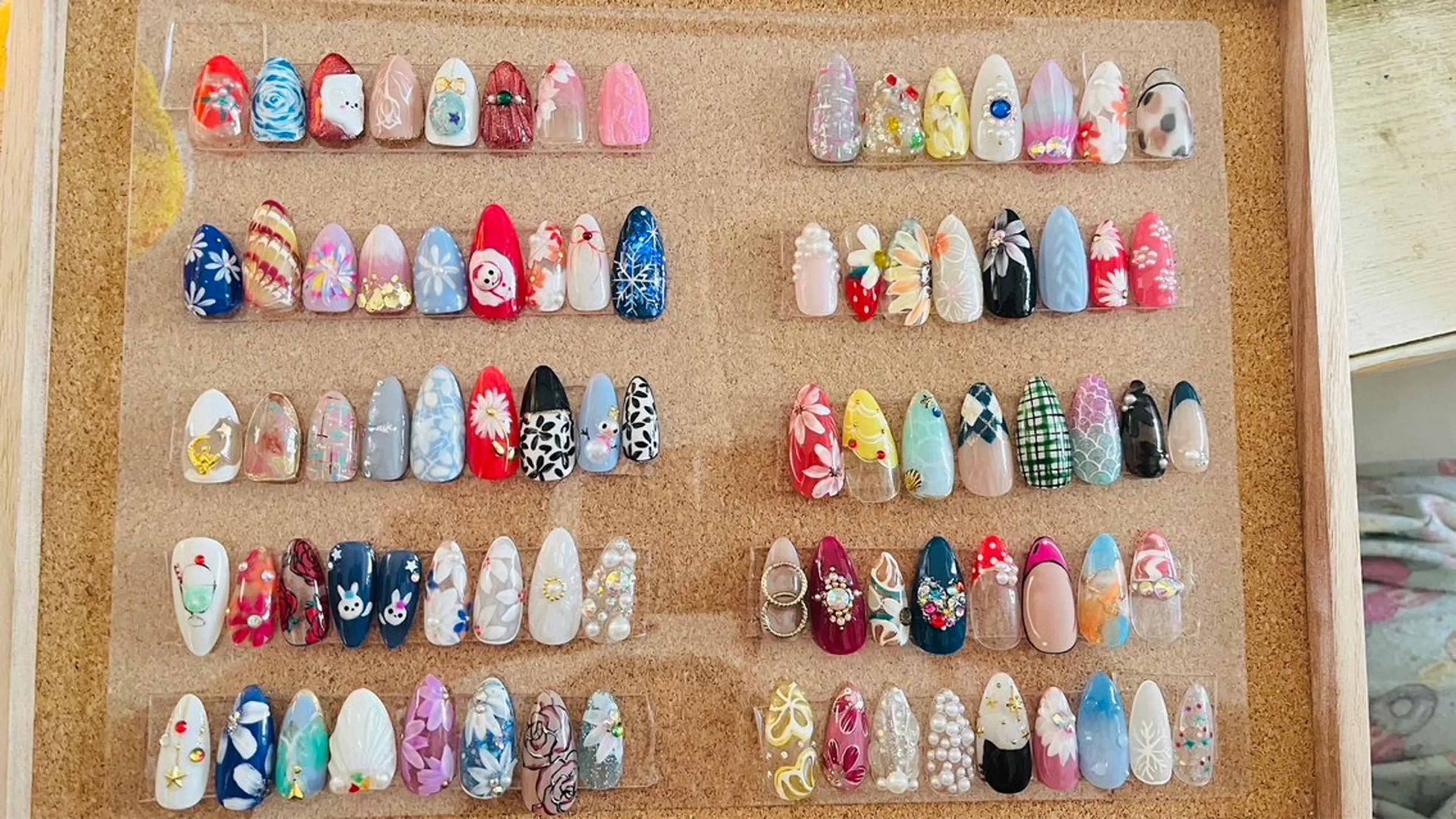 ネイル アートネイル meeye&nail 【完全個室】のマツエク・マツパデザイン