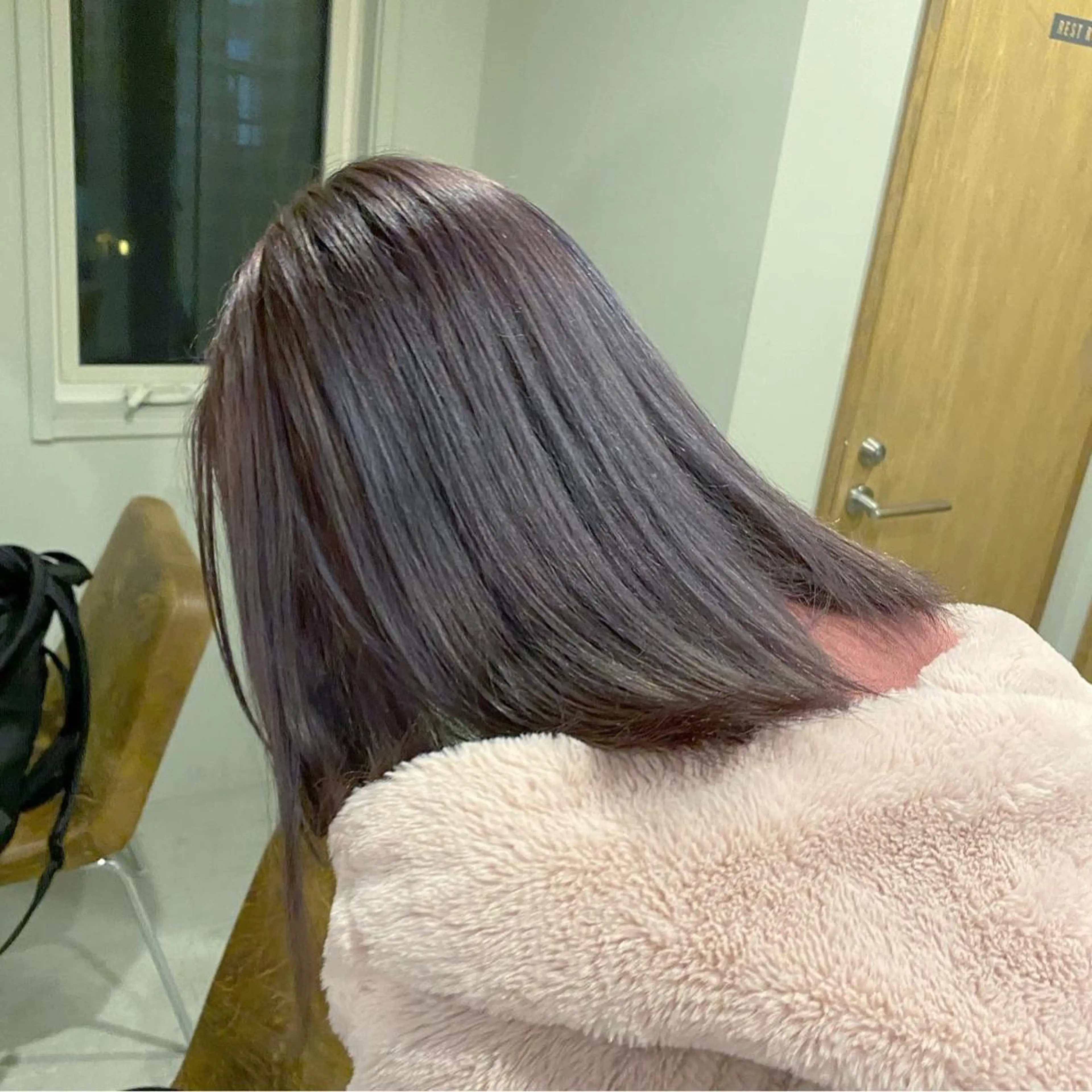 カラー 美髪ストレート 川本雄己のヘアスタイル