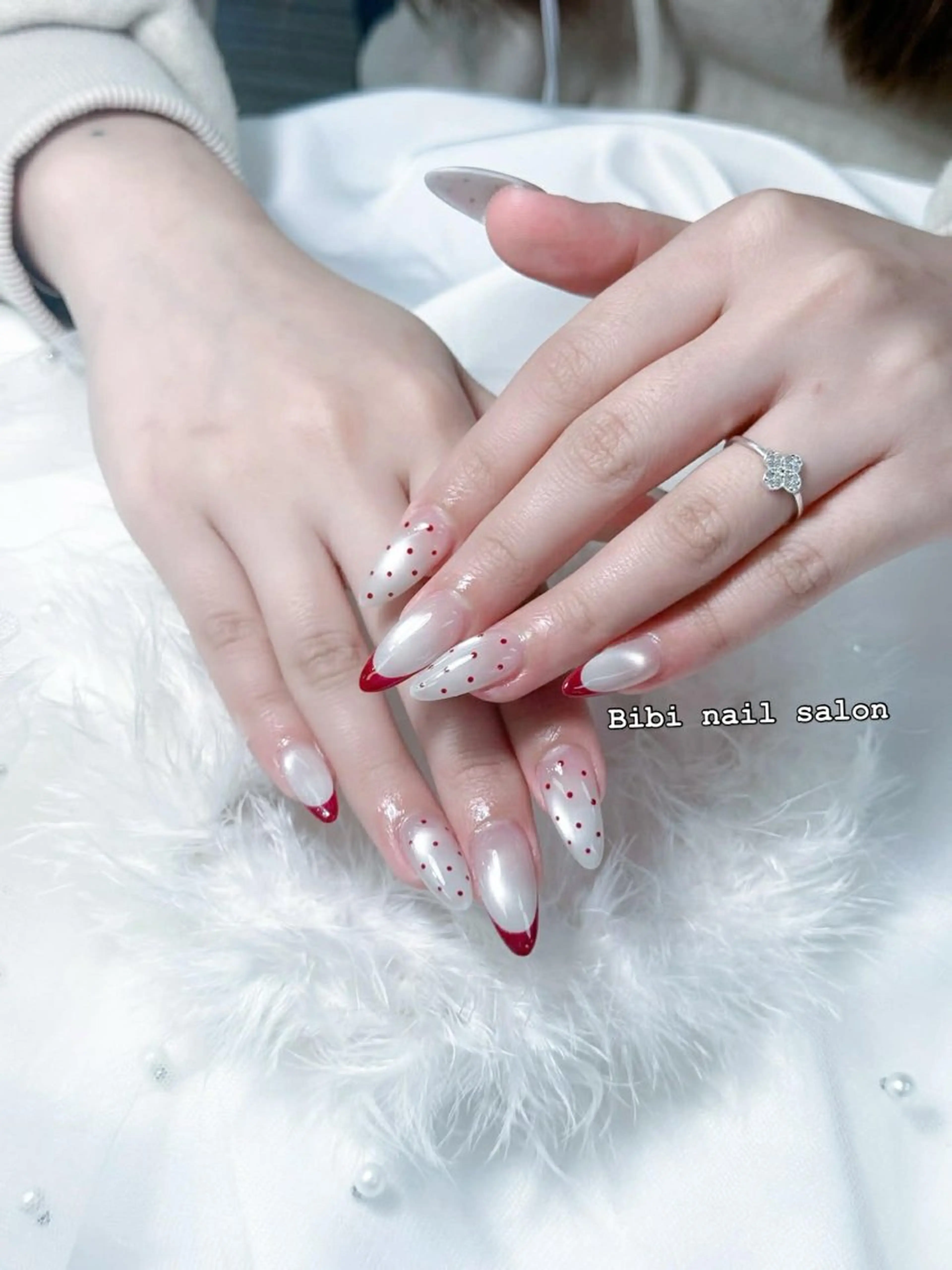 ミディアム ハンドネイル Bibi beauty spa Osaka所属・Chann Channのネイルデザイン