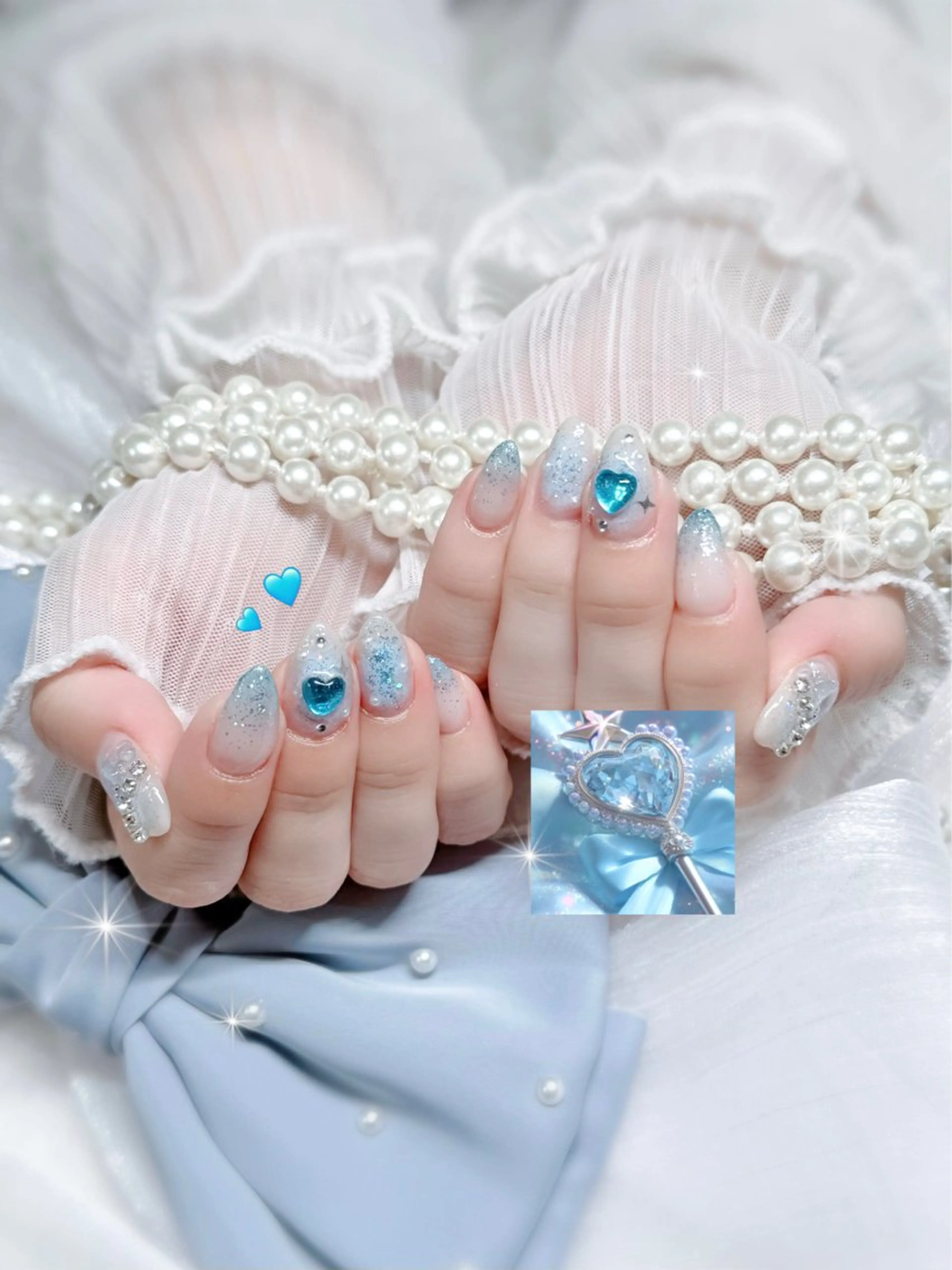 ネイル チークネイル ハンドネイル ✩.*🎀 aoi🎀のネイルデザイン