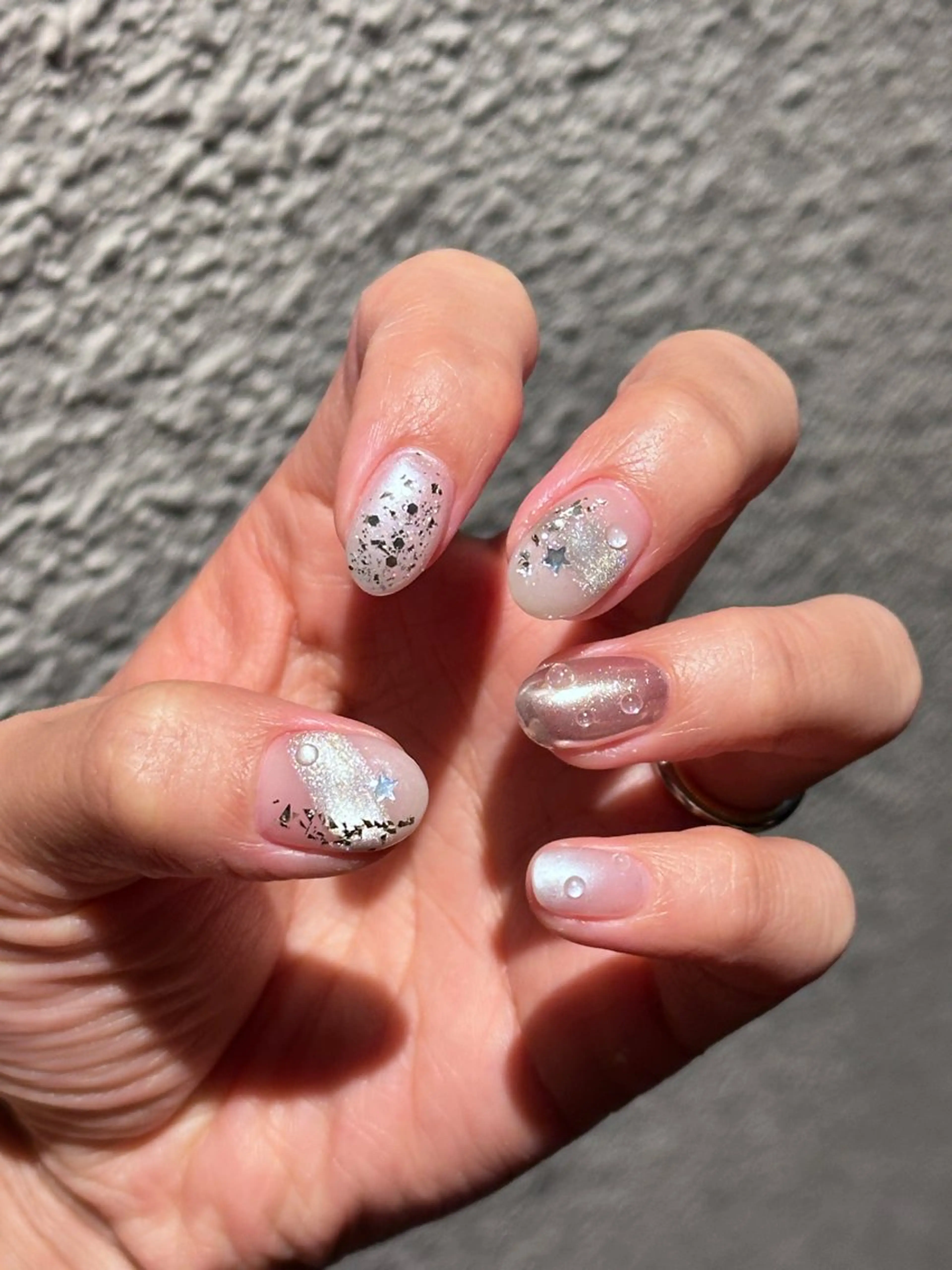 ネイル Maggie チョウチョウのネイルデザイン