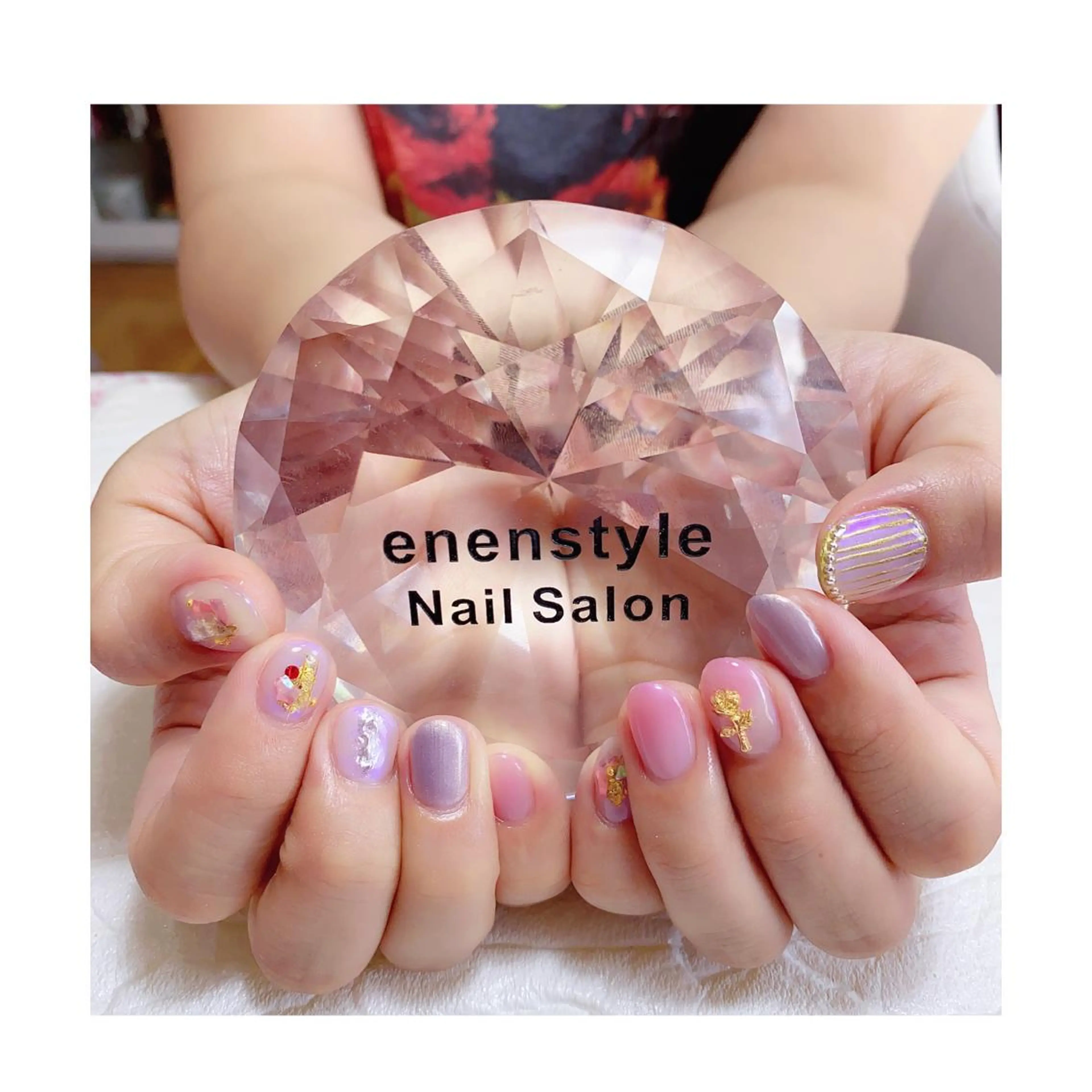 ミディアム ネイル ジェルネイル ニュアンスネイル オフィスネイル ワンカラーネイル パラジェル ハンドネイル 👑enen style👑のネイルデザイン