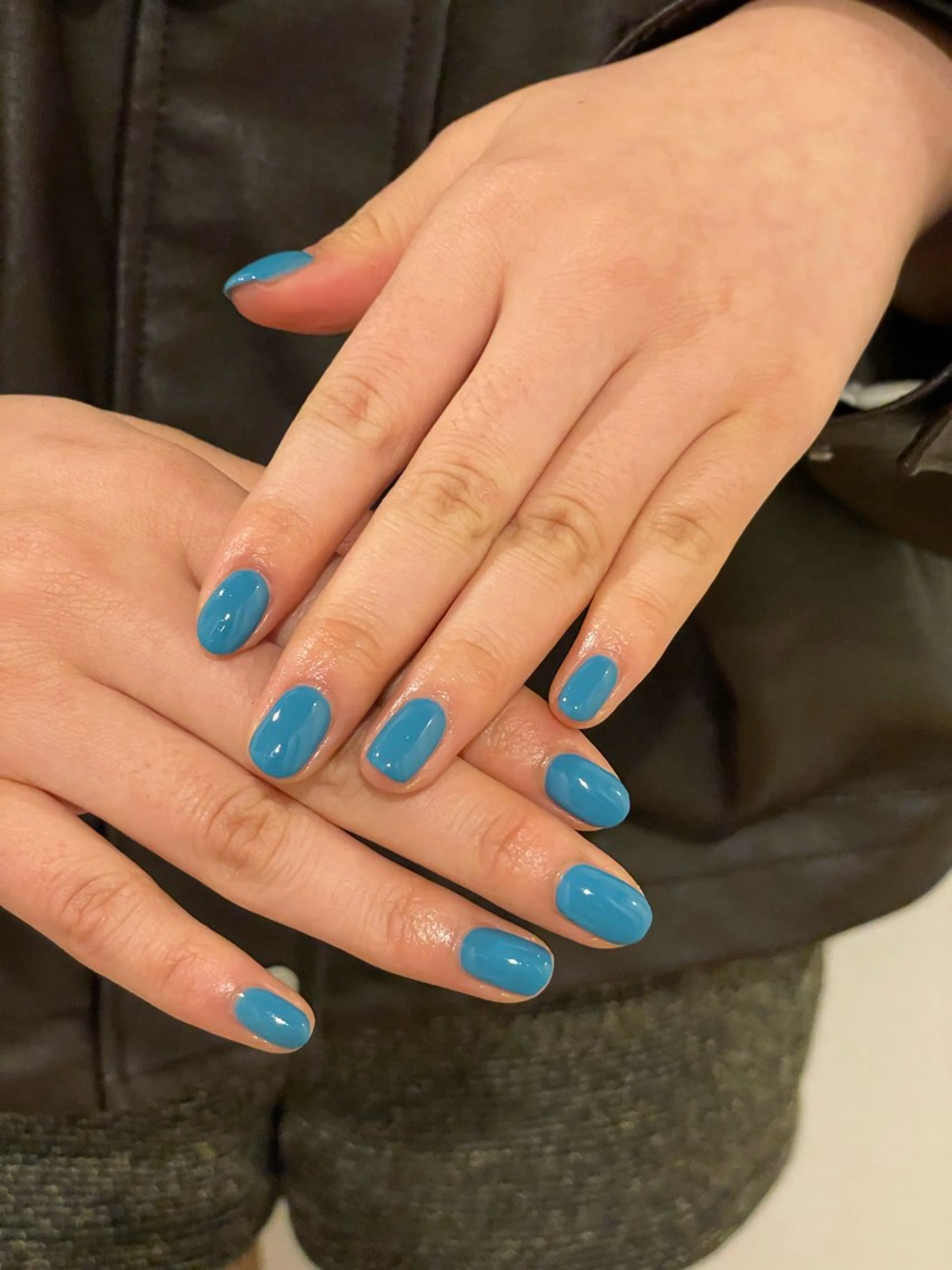 ネイル ブルー ワンカラーネイル シンプルネイル ハンドネイル NOELIS REIのネイルデザイン