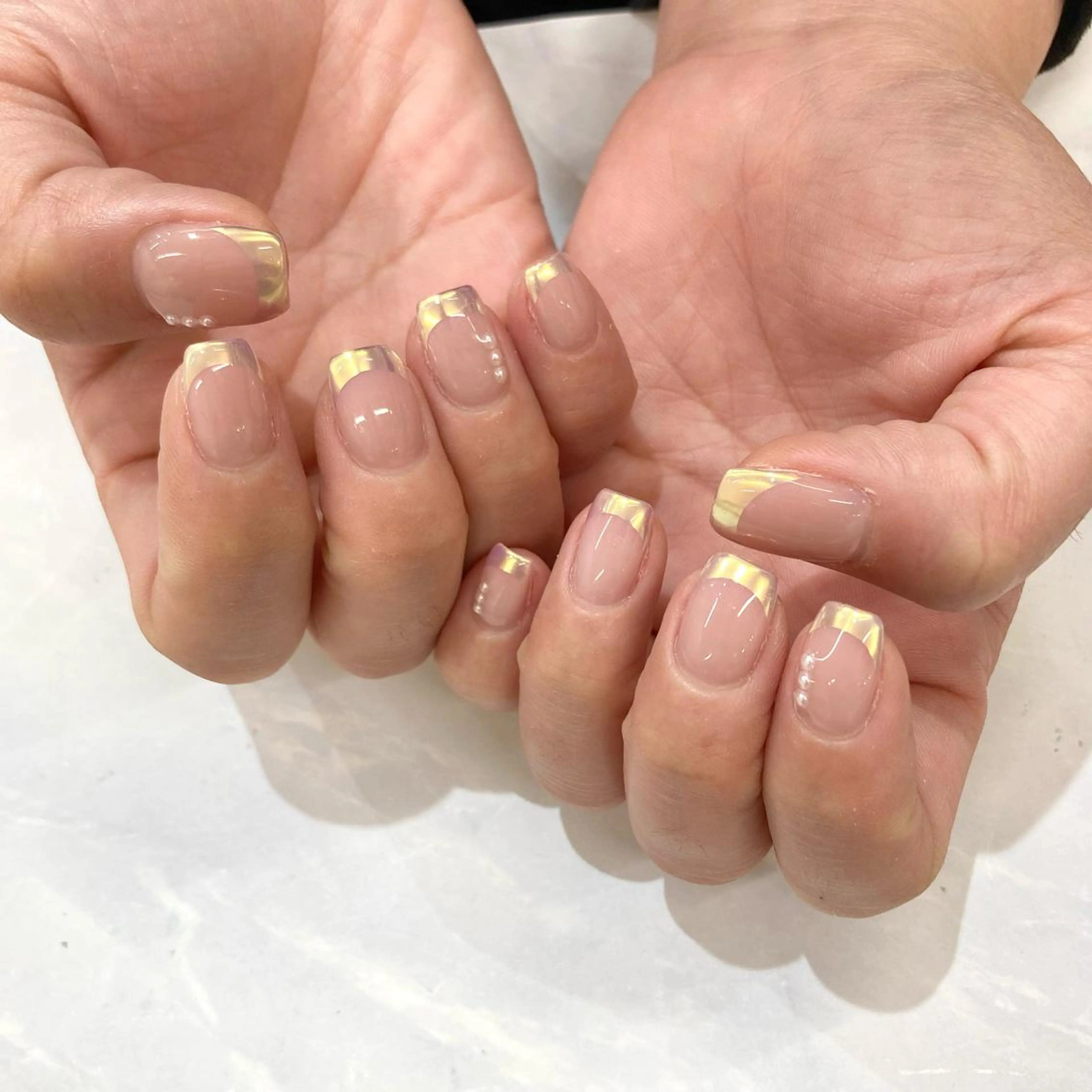 ネイル オーロラネイル フレンチネイル KODA308 Saoriのネイルデザイン