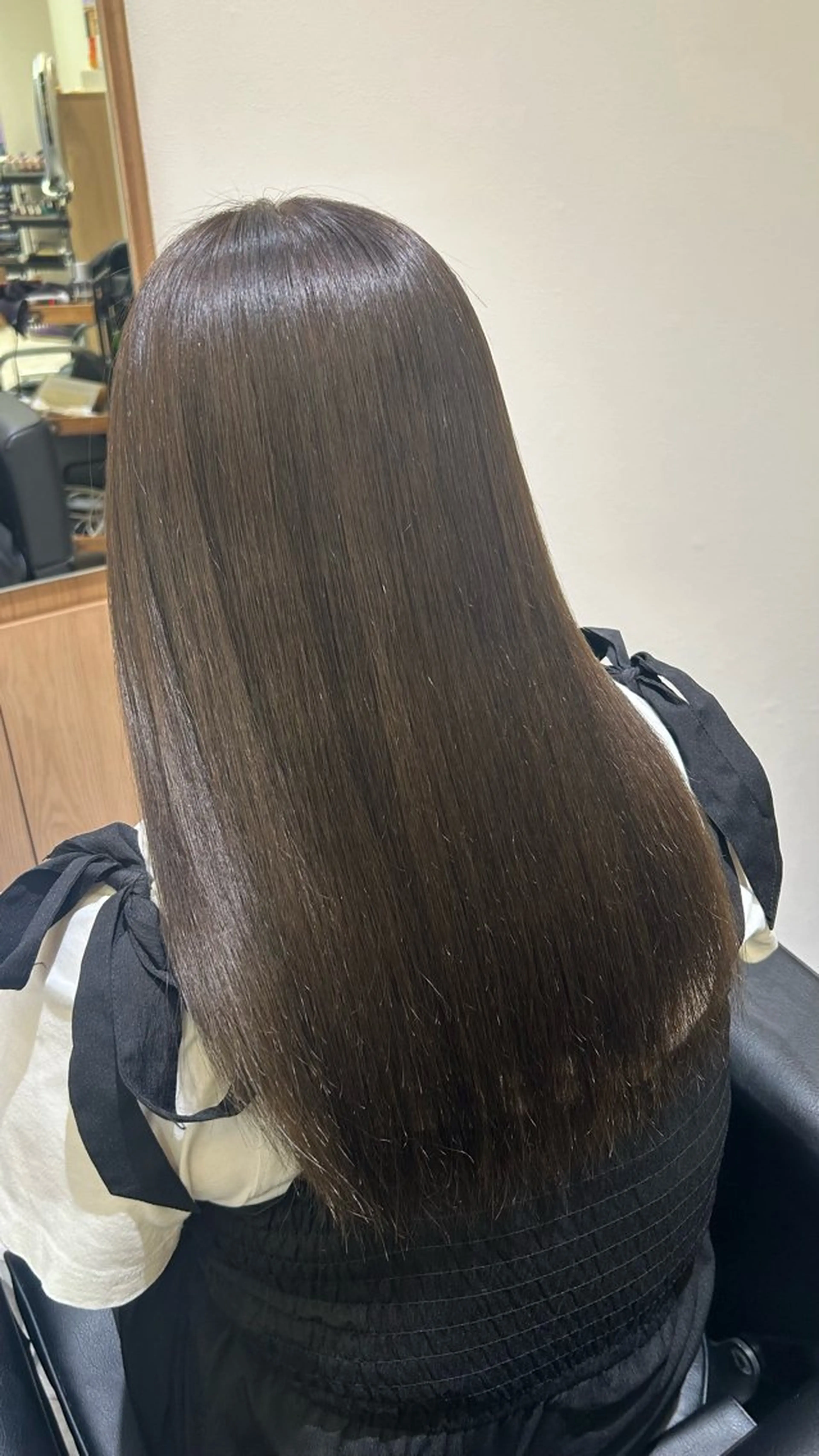 【赤みが気になる方☀️/透明感カラーを叶えたい方へ🫒🤍】オリーブ系カラー🪽➕髪質改善🫧トリートメント♡‪︎の写真