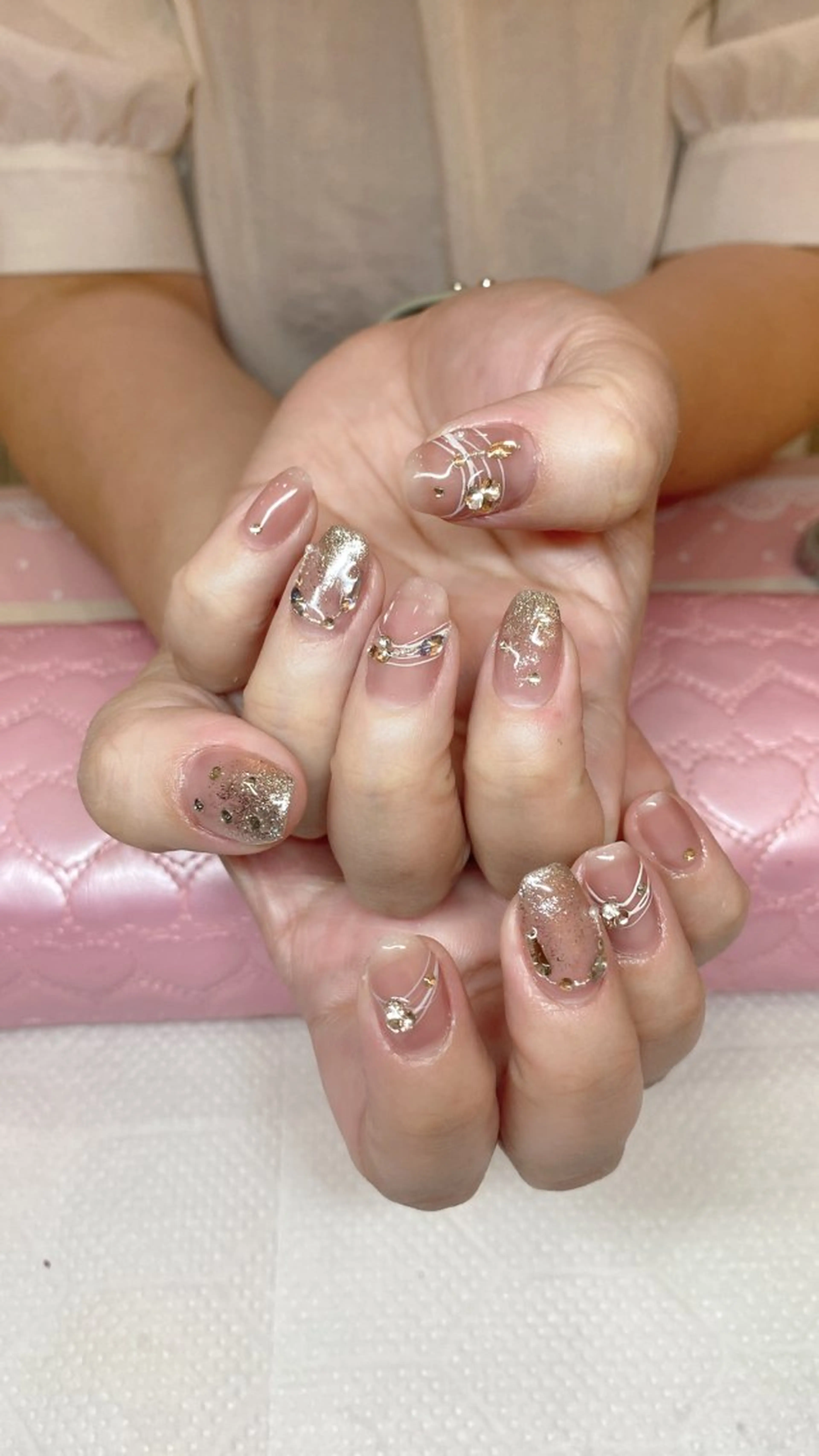 ネイル LEDアイラッシュ ∩_∩アオイのマツエク・マツパデザイン