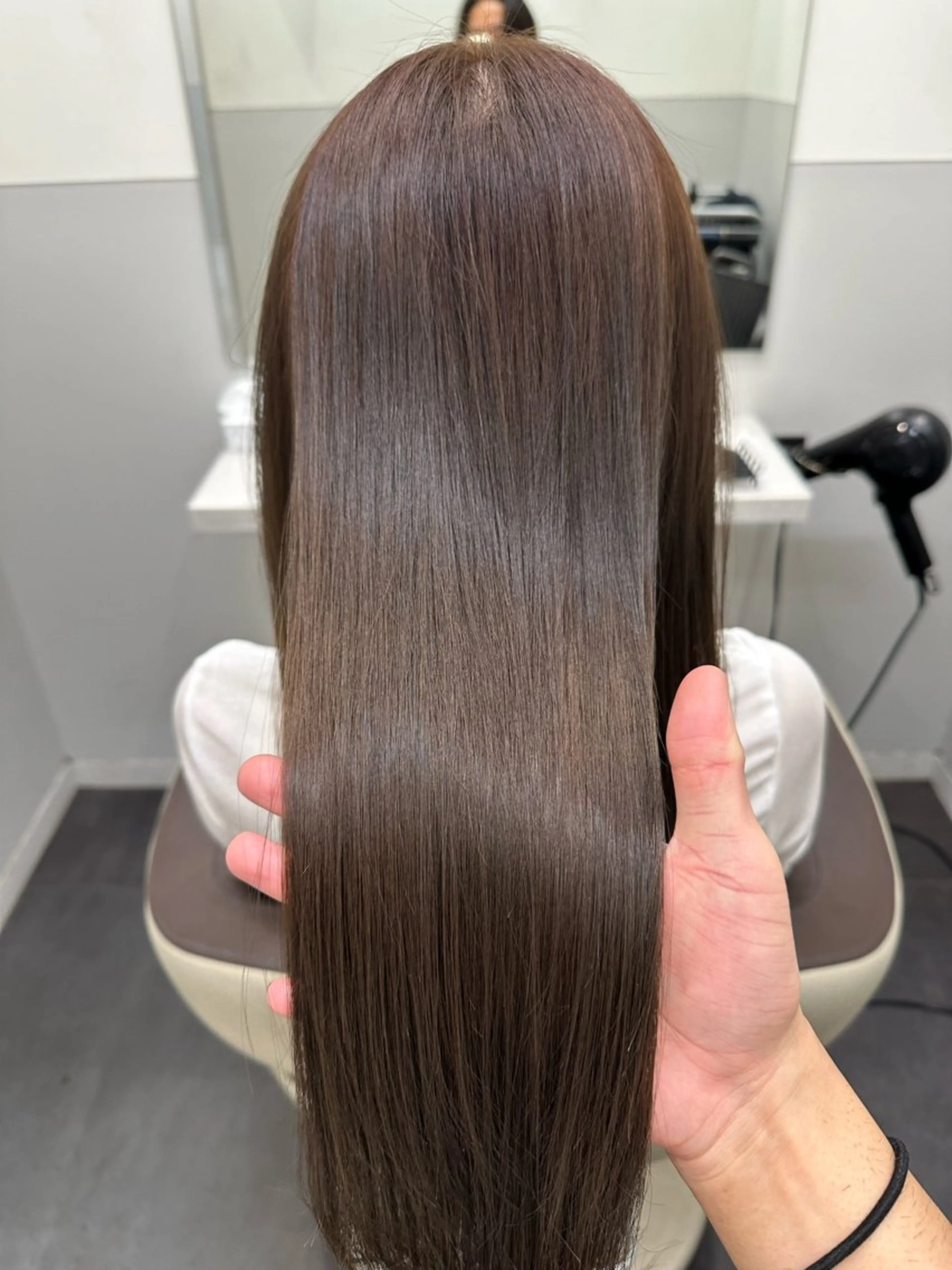 ロング カラー ベージュカラー ブリーチ 透明感カラー ブリーチなしカラー 髪質改善 カット ヘアカラー トリートメント 【美髪矯正 /髪質改善】RINのヘアスタイル
