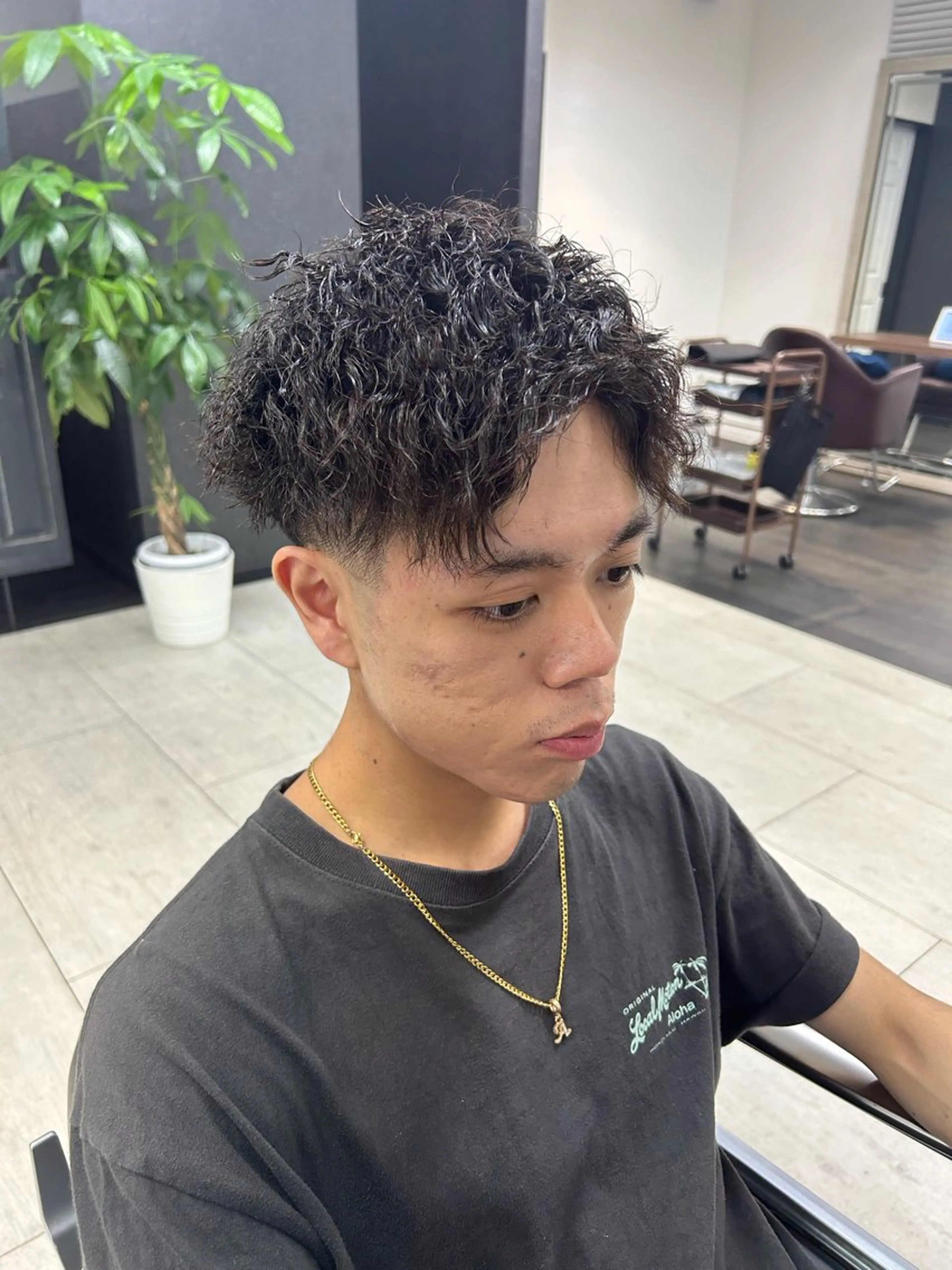 ショート パーマ メンズ フェードカット メンズパーマの達人 / タカシマダイスケのヘアスタイル