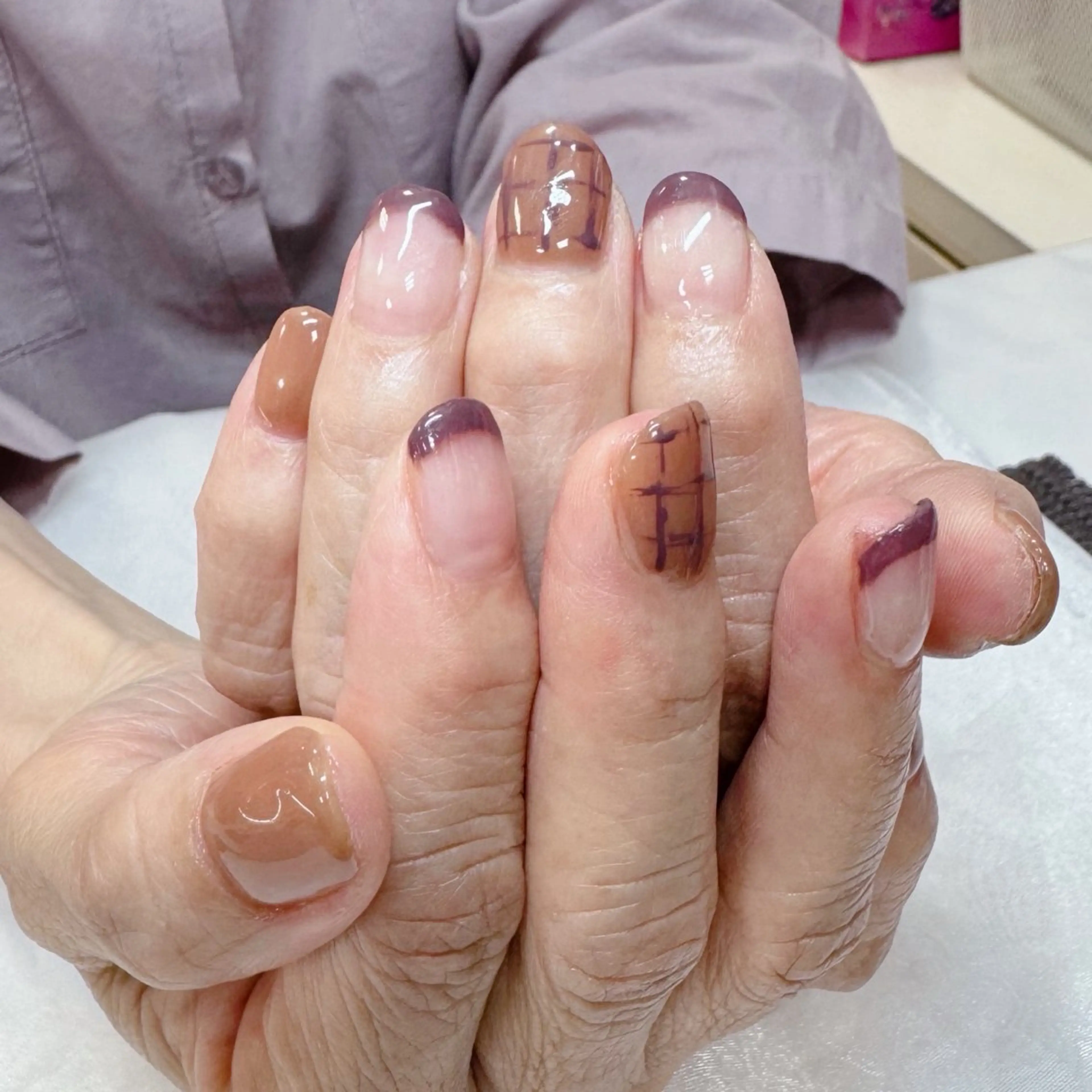 ネイル ブラウン フレンチネイル ニュアンスネイル maruyasu. yのネイルデザイン