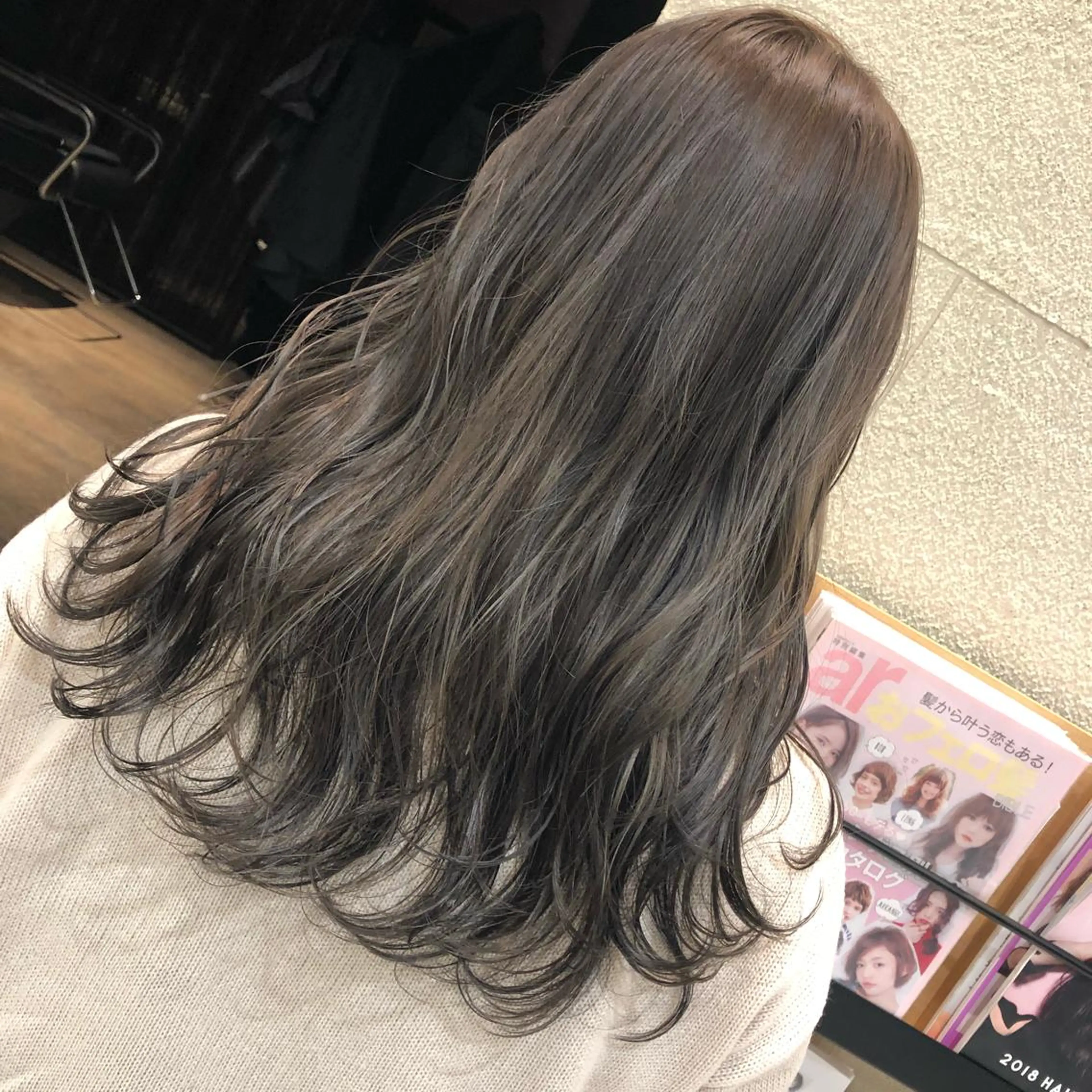 ロング カラー カット ヘアカラー 野上 綾香のヘアスタイル