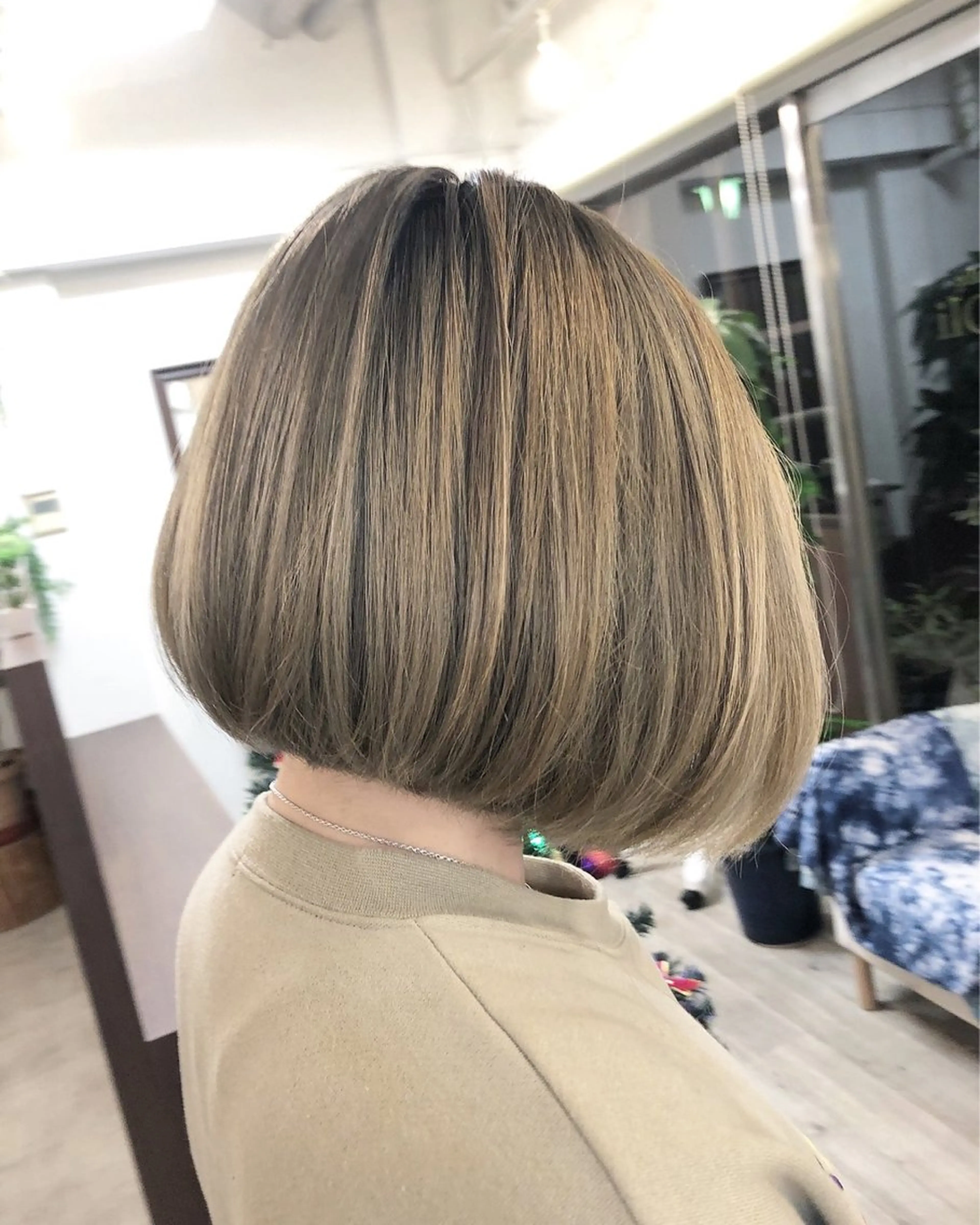 ミディアム 空 龍之介　　カラー 特化/レイヤーカットのヘアスタイル