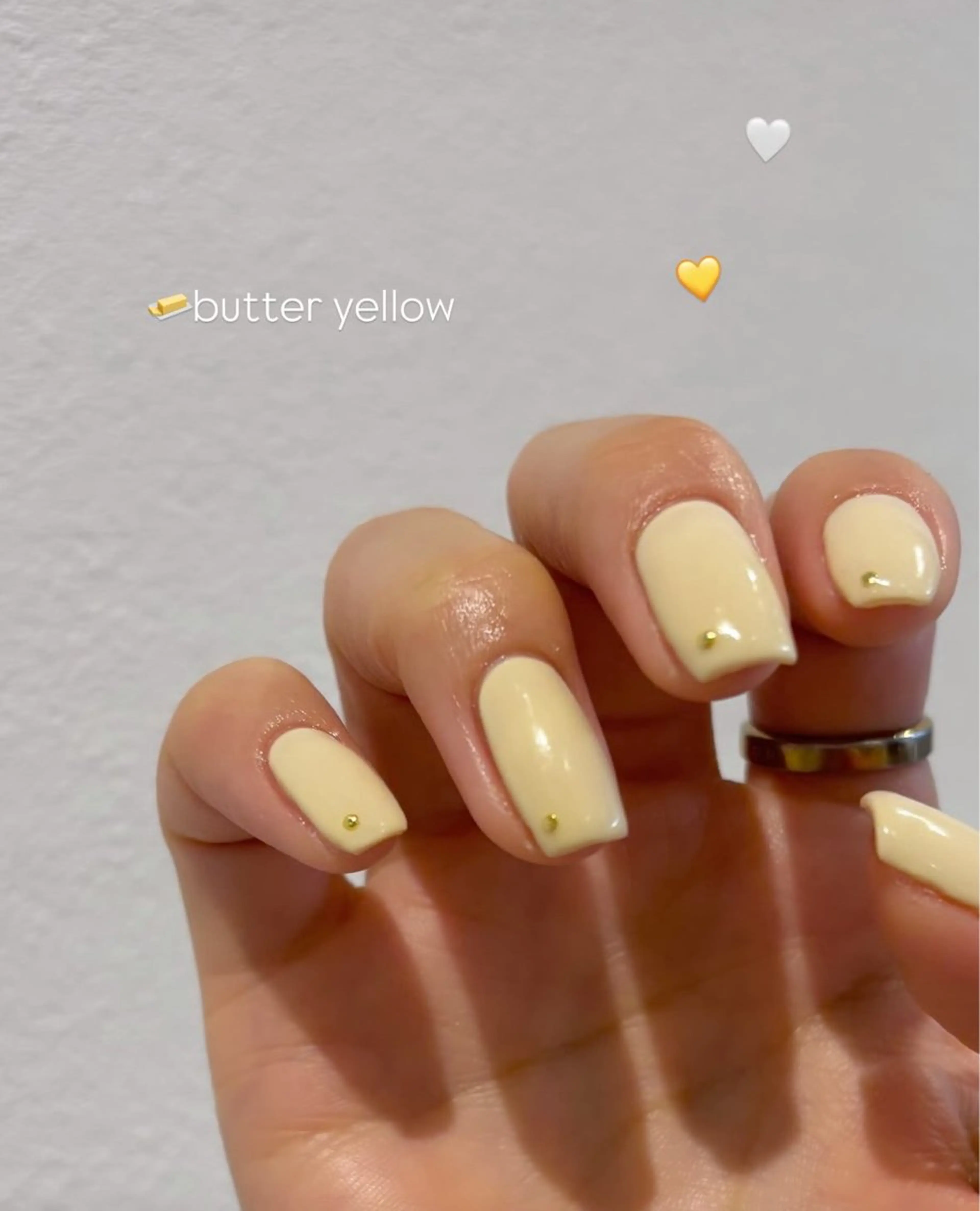 ネイル 黄色 フットネイル Ballie/ Mizukiのネイルデザイン