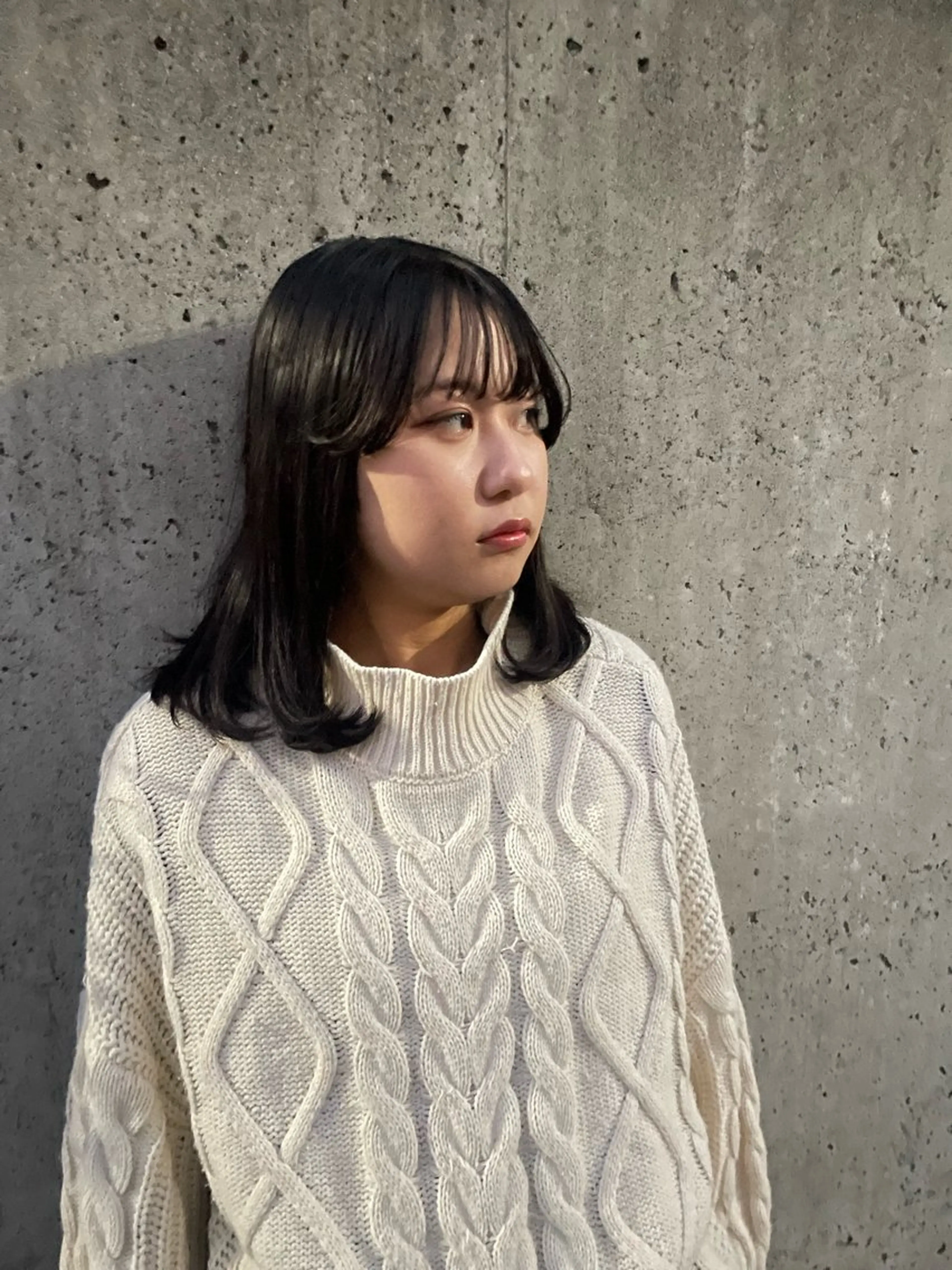 ミディアム カラー ハイトーン/レイヤー 似合わせ・ユキノのヘアスタイル