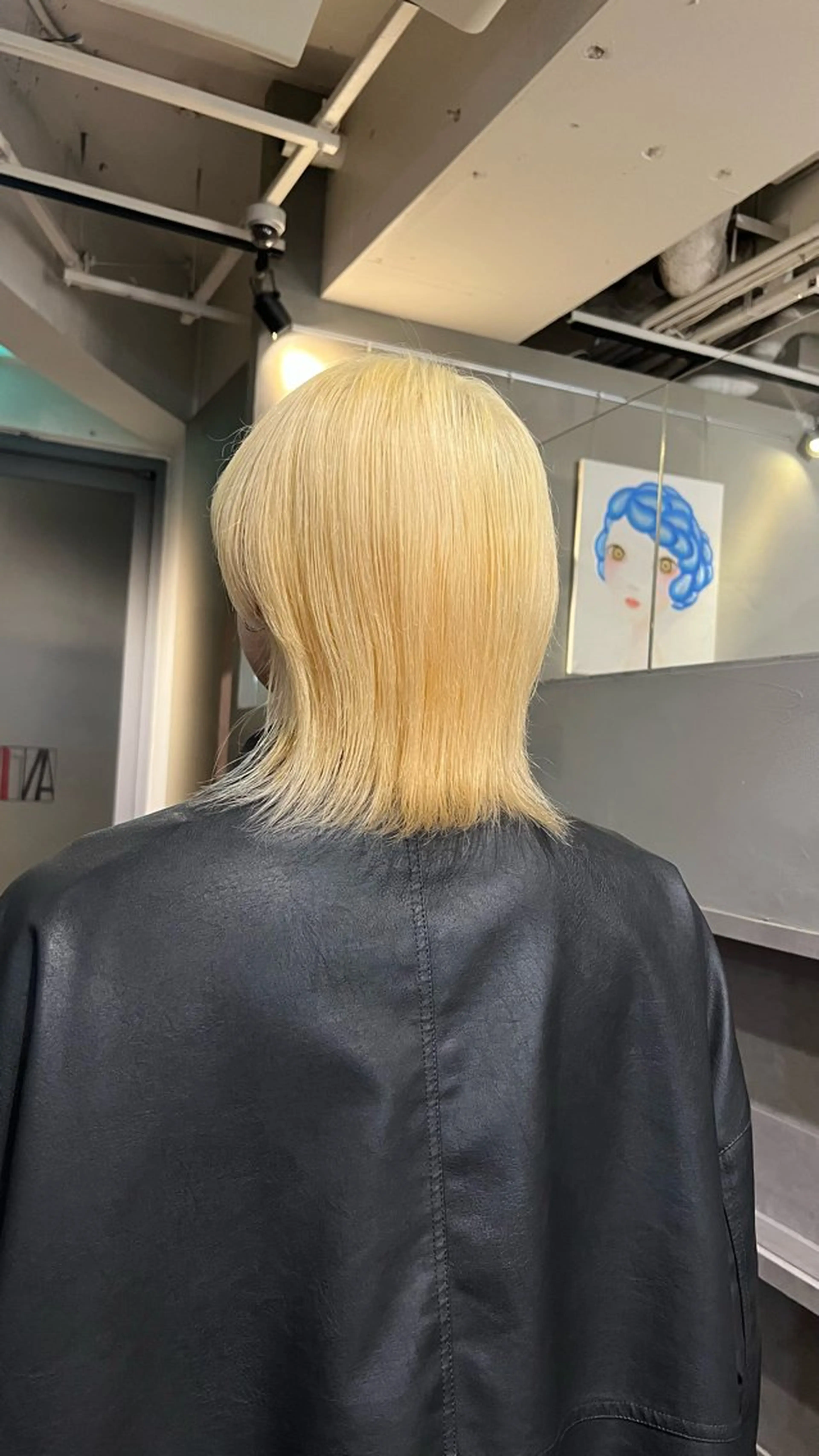カラー メンズ メンズブリーチ メンズハイライト ブリーチ 抜きっぱなしブロンド ハイライトカラー レイヤー／ボブ KAHOのヘアスタイル