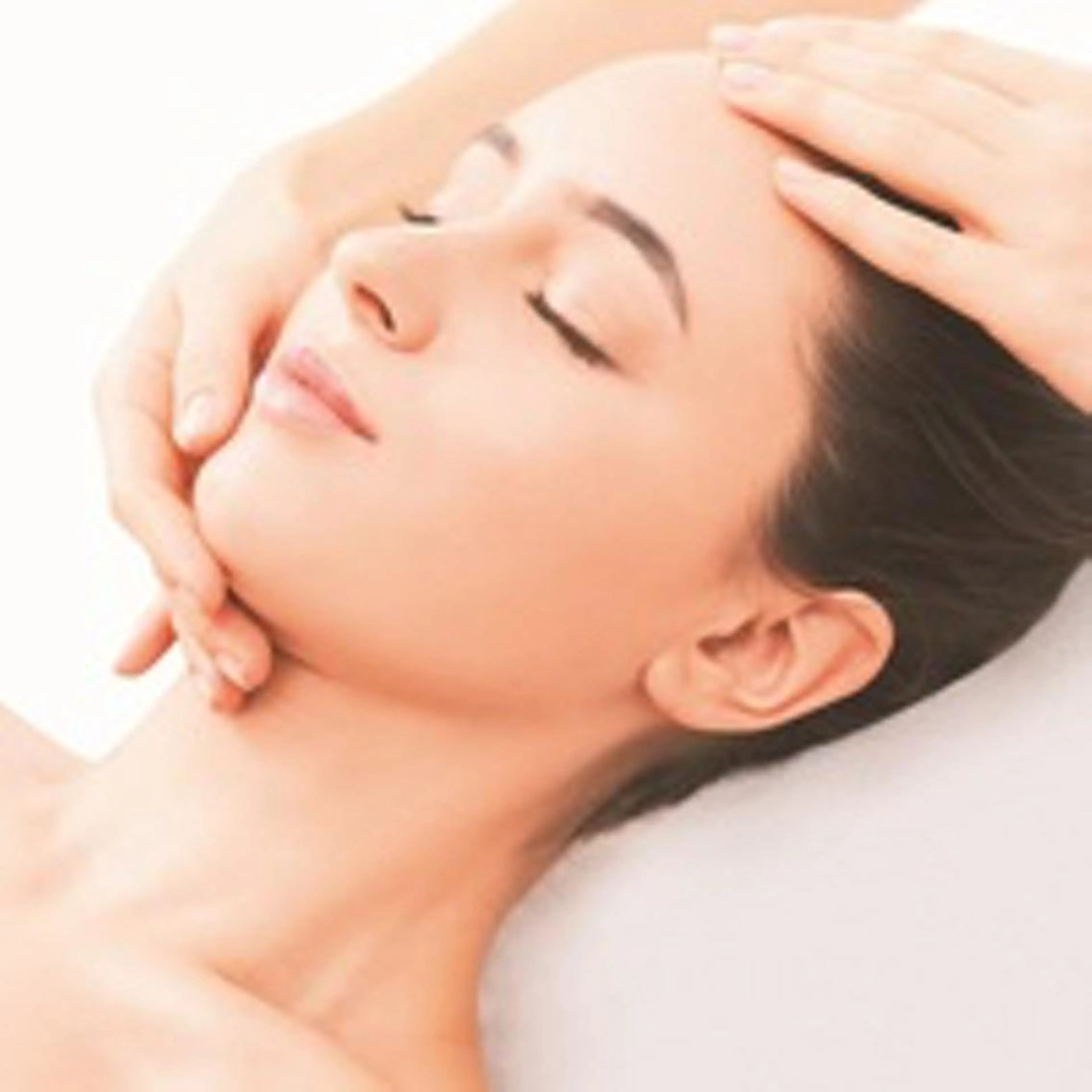 整形級の変化👀 最新✨韓国小顔管理のエステ・リラクイメージ