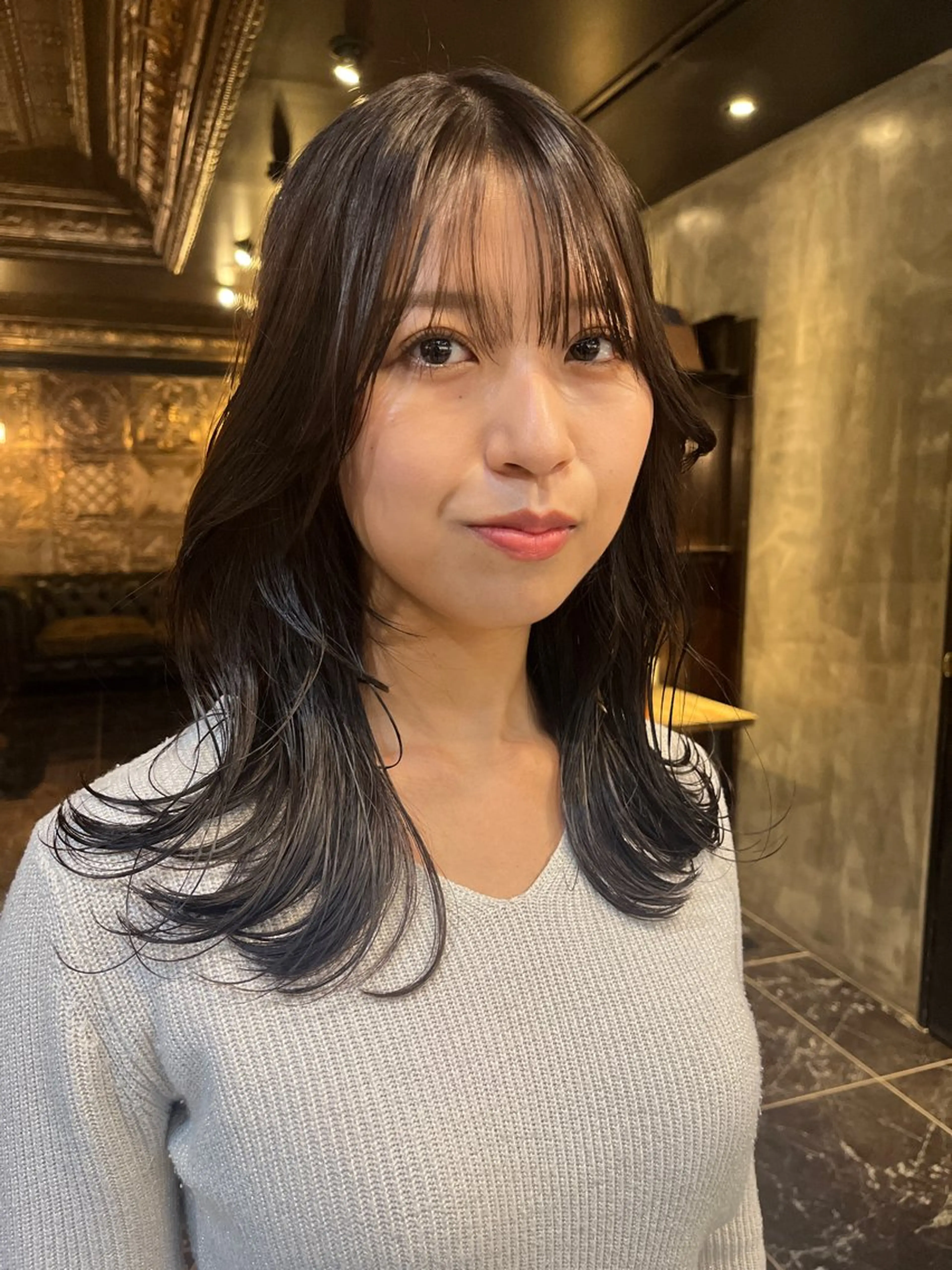 ミディアム カット ヘアカラー トリートメント デザインレイヤー/ KOSUKEのヘアスタイル