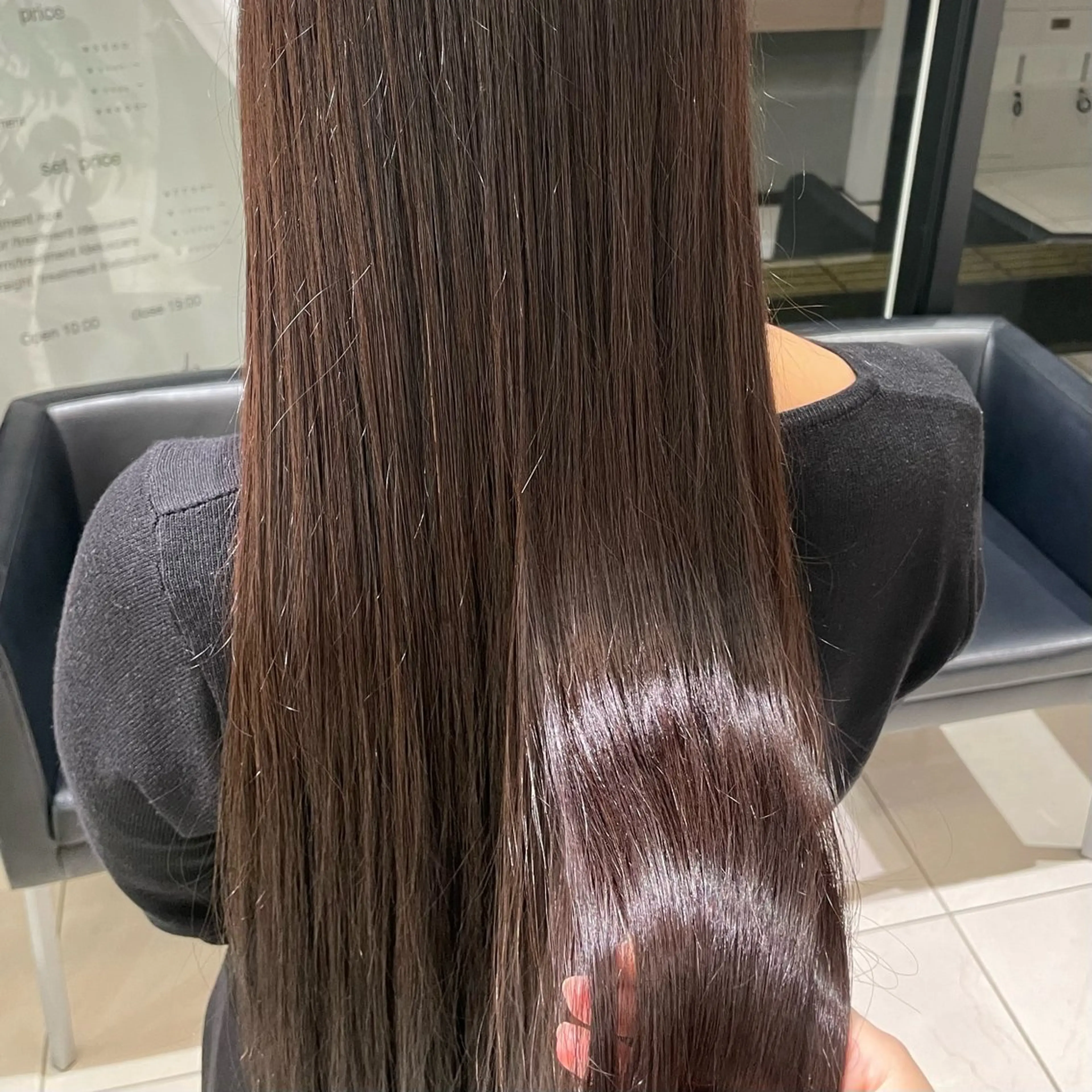 ロング 秋山 智香のヘアスタイル