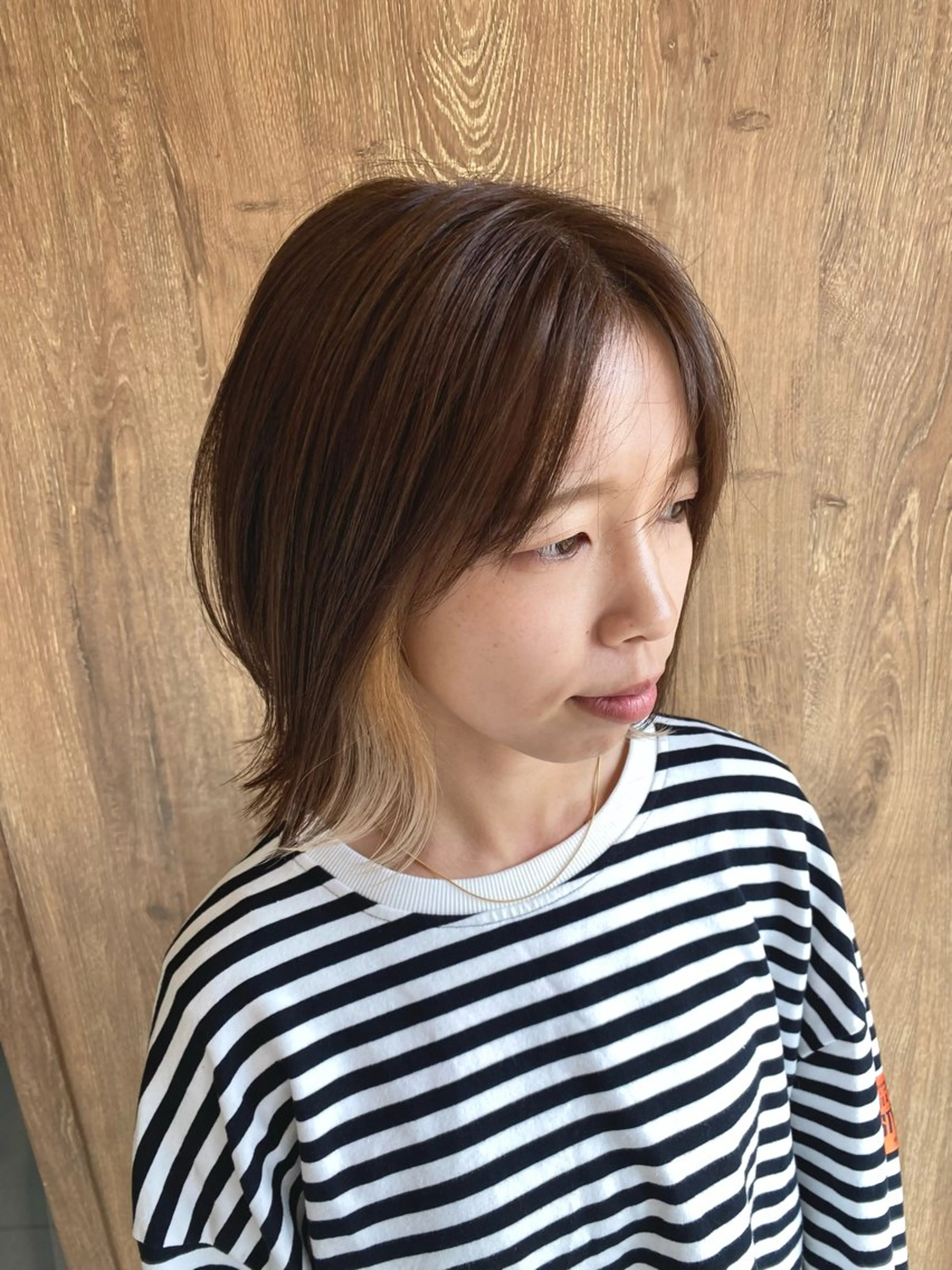 ミディアム カラー 小坂 麻綾のヘアスタイル