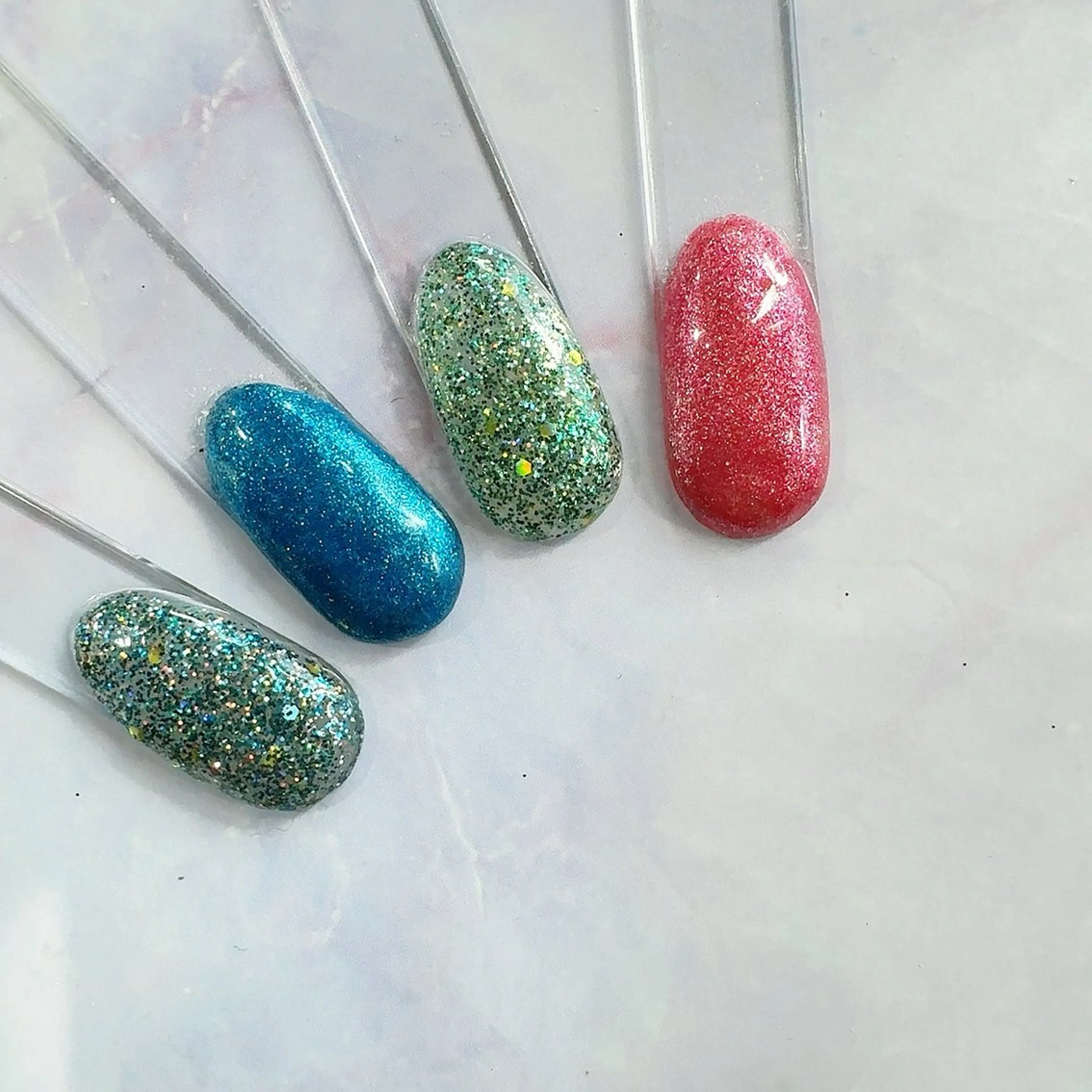 ネイル ラメ(グリッター) ネイルサロン　リベルテ所属・メグロ （Liberte）のネイルデザイン