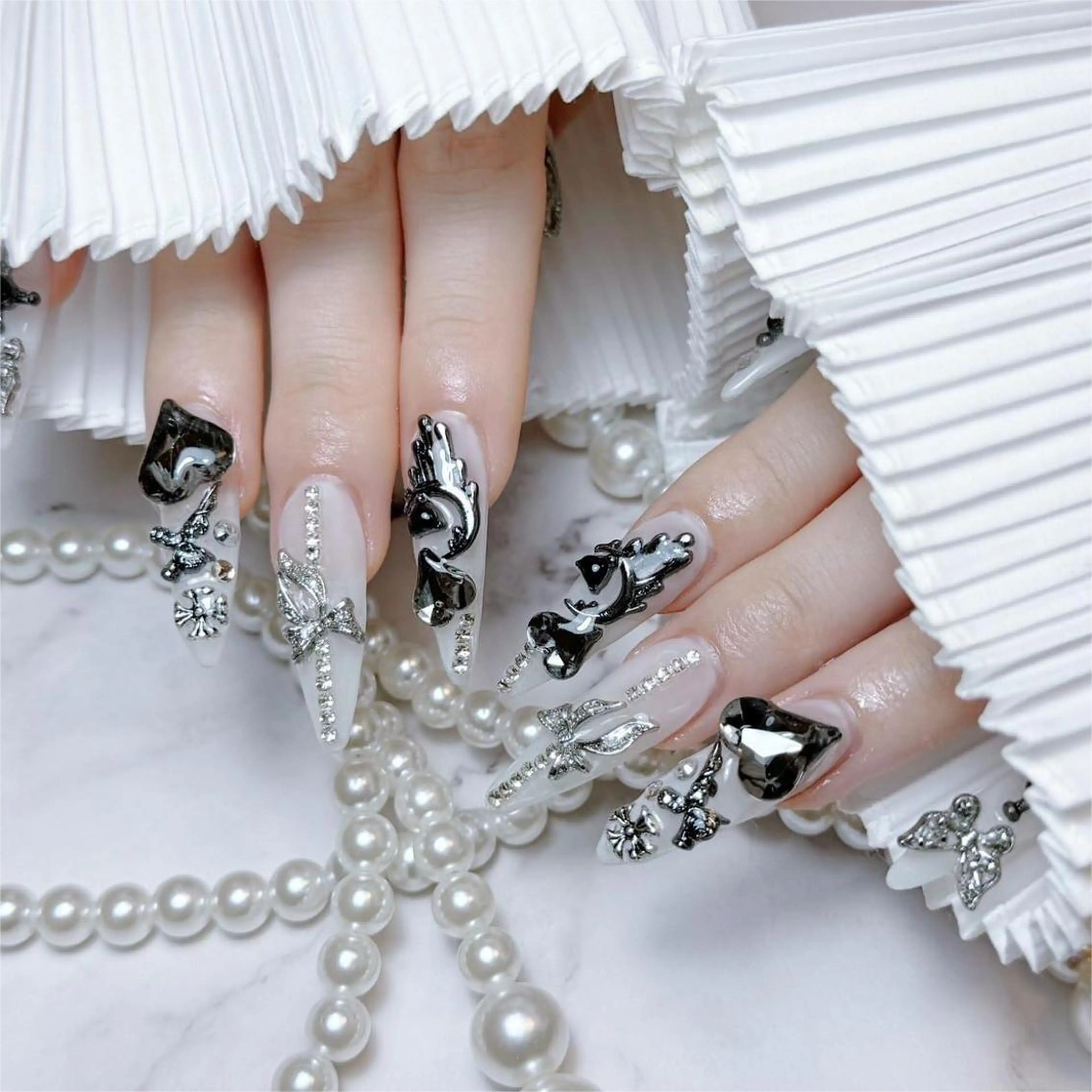 ネイル ハンドネイル 🩷Yun nail Salon 本店🩷のネイルデザイン