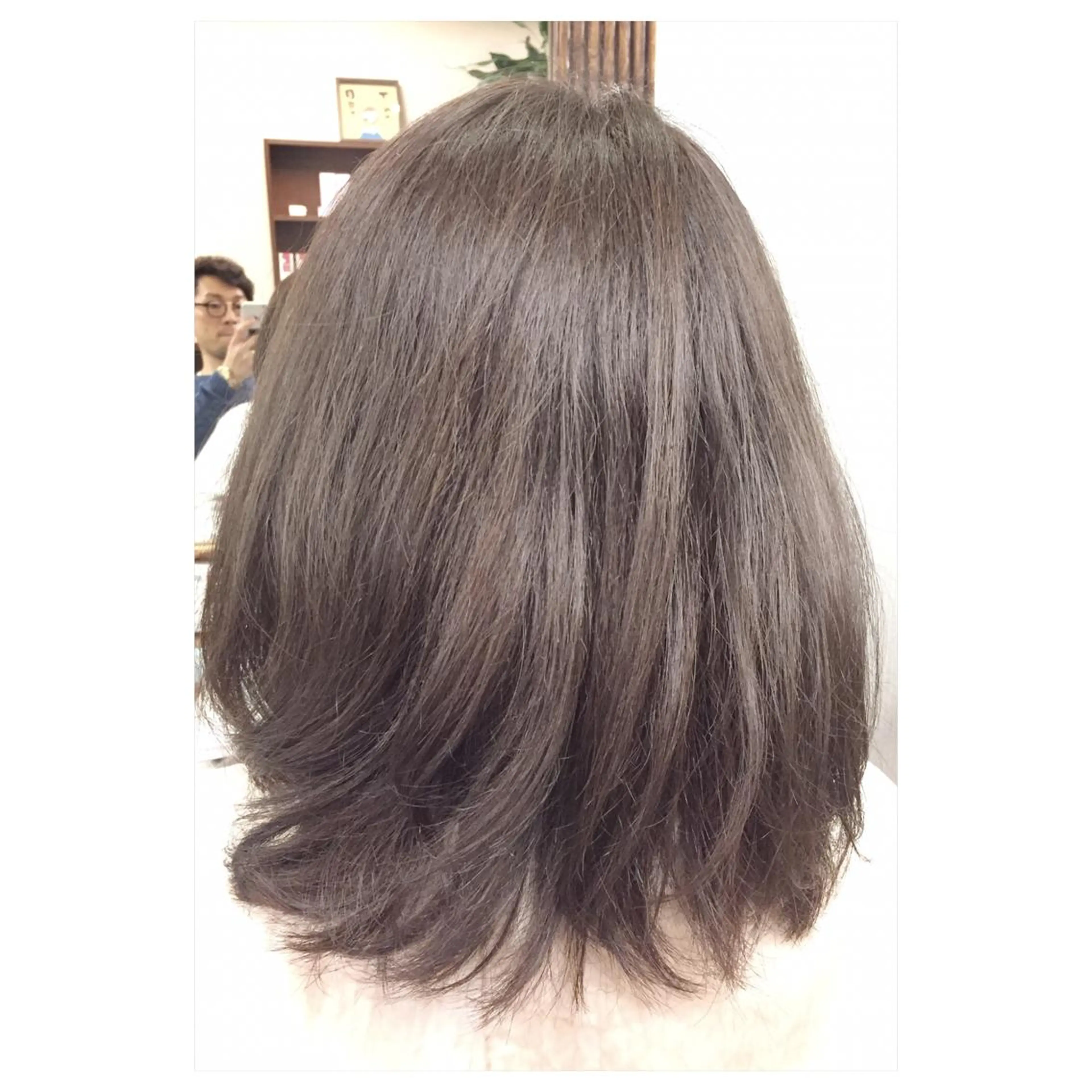 ミディアム カラー アッシュ ベージュカラー グレージュ パーソナルカラー診断 できます　木曽　主博のヘアスタイル