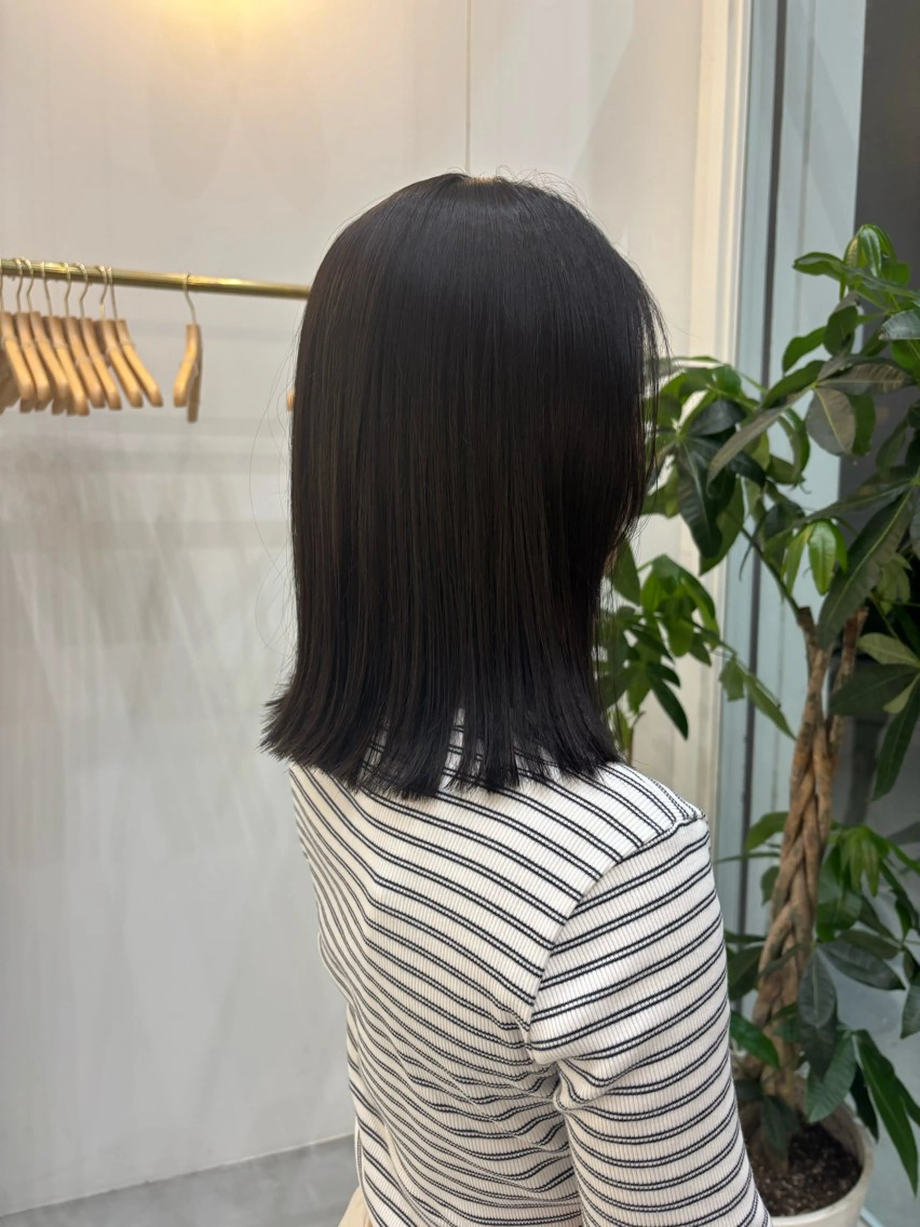 ミディアム カラー 伊藤 ゆいなのヘアスタイル