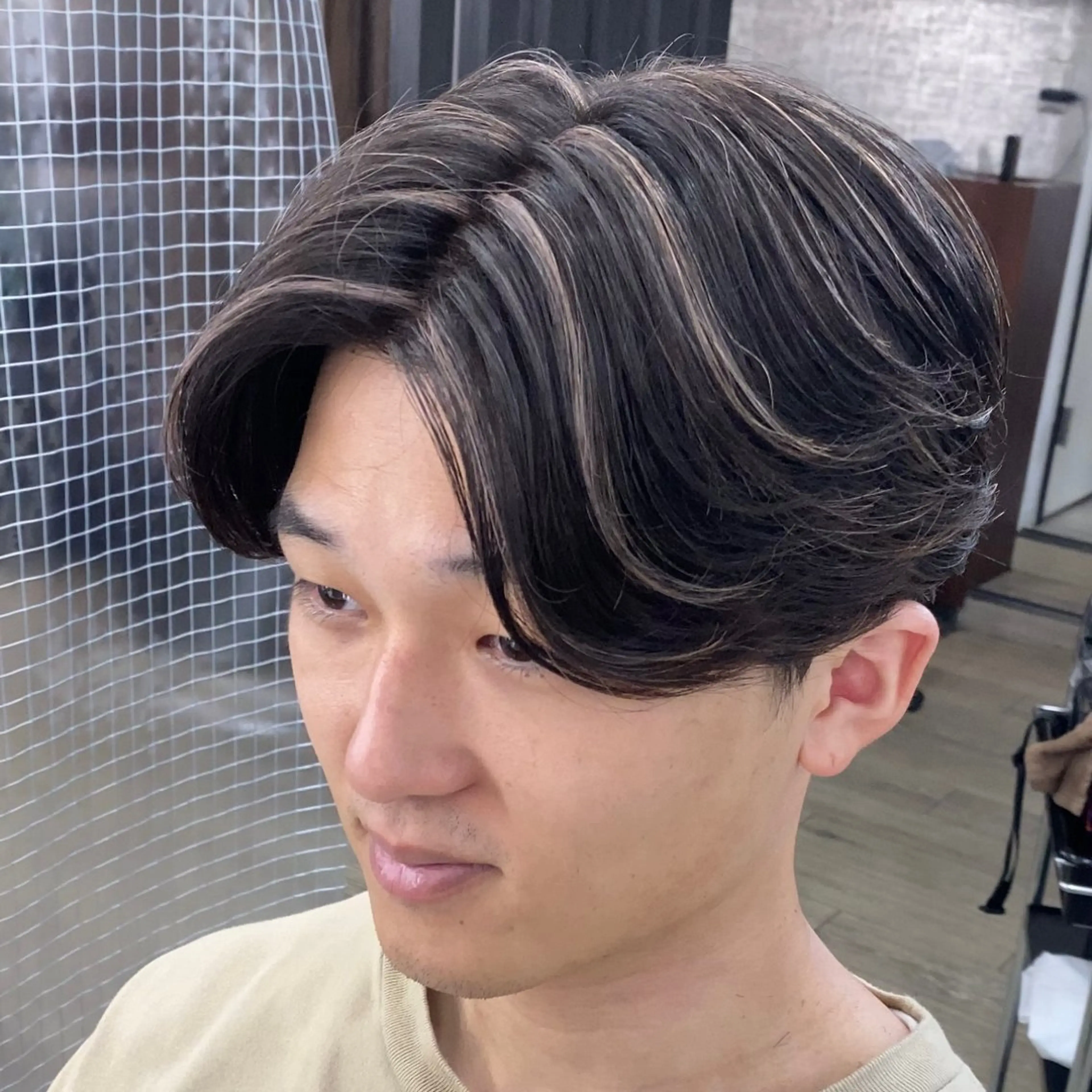 ショート カラー メンズ メンズハイライト ハイライトカラー ハイライト カット ヘアカラー トリートメント 市川 博紀 店長のヘアスタイル