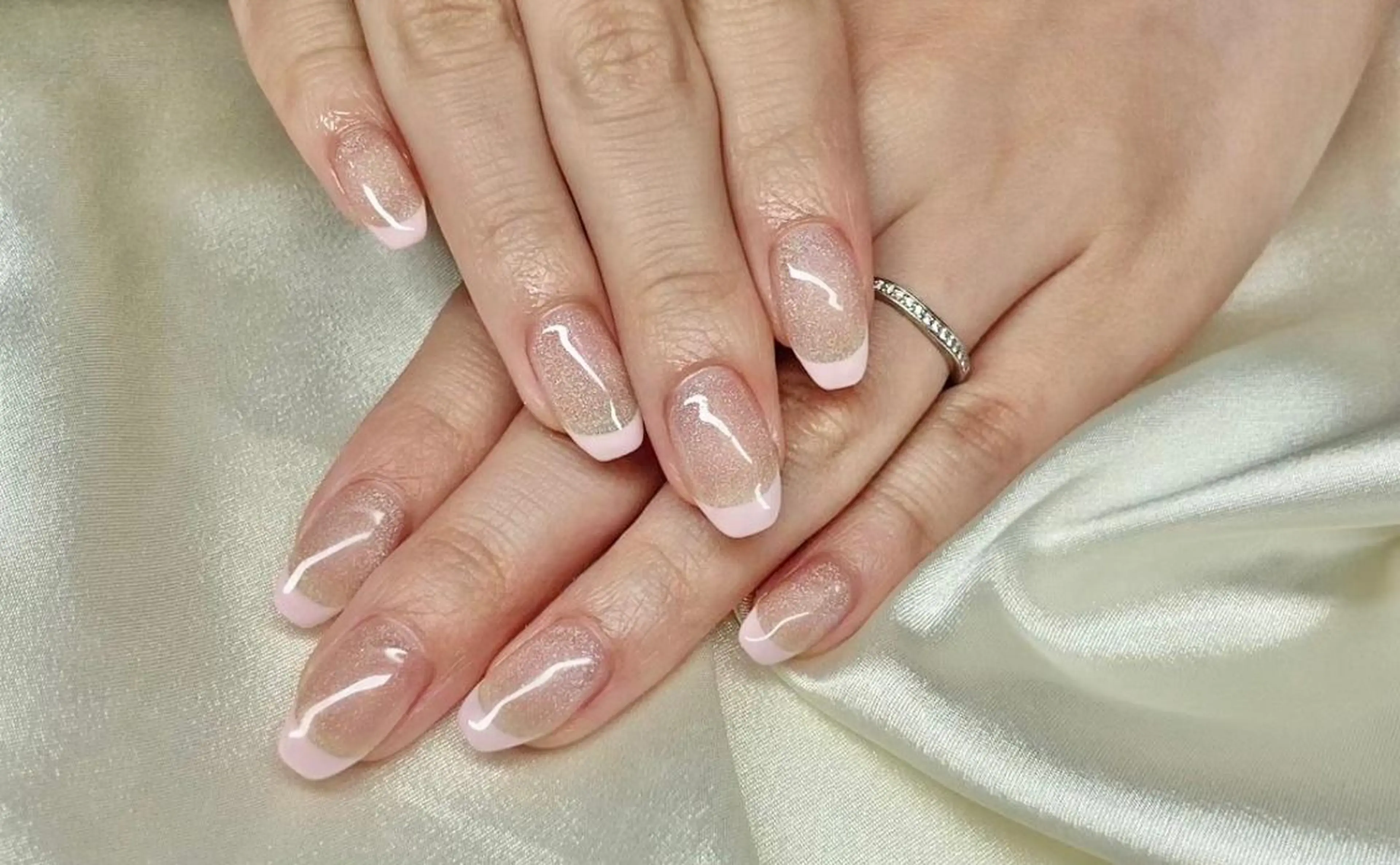 ネイル マツエク・マツパ アイブロウ 韓国風マツエク パリジェンヌラッシュリフト まつげパーマ 長さ出し フレンチネイル ハンドネイル Nail&eye Belire 新宿のネイルデザイン