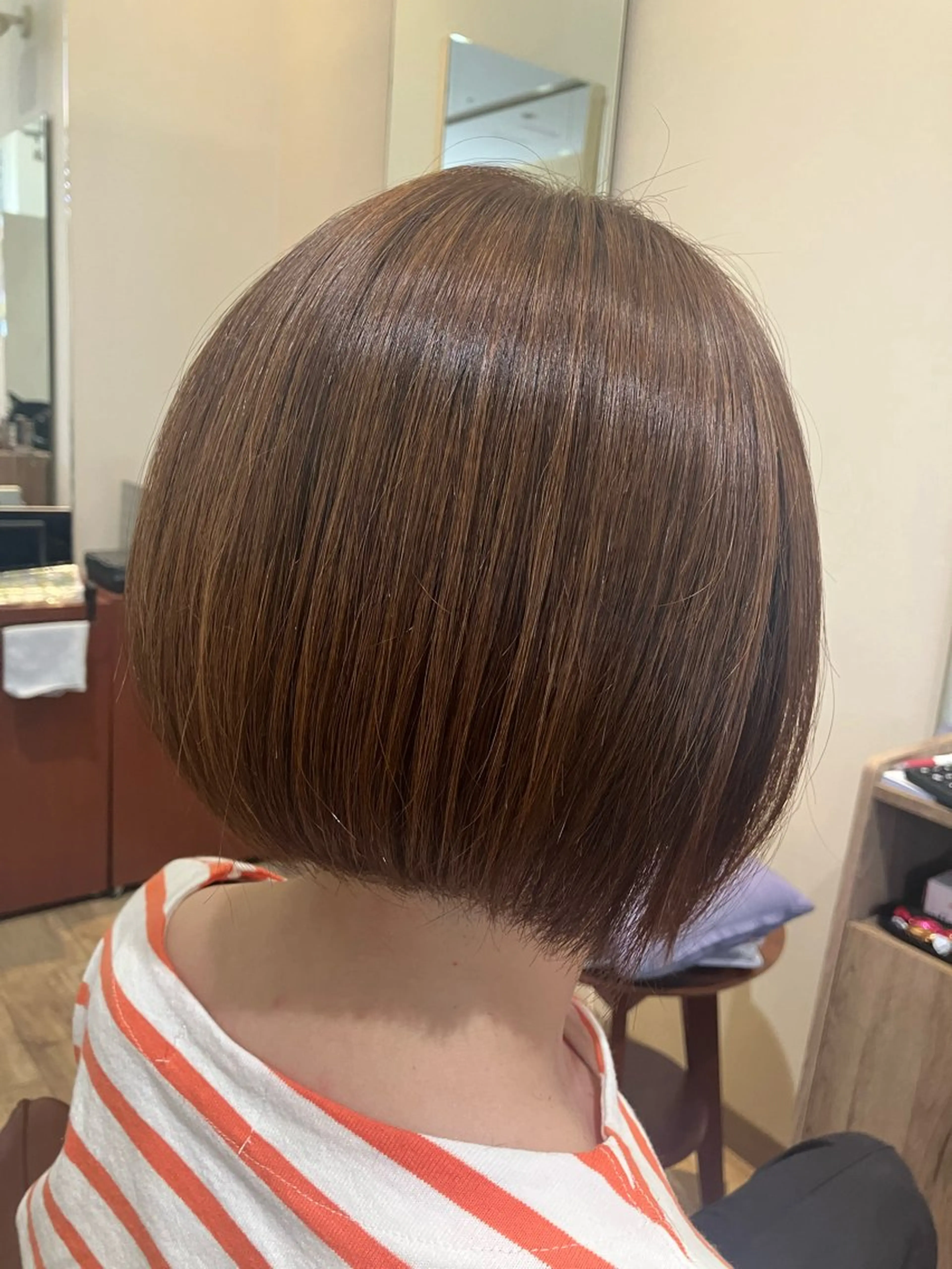 ショート カラー ハイライトカラー ボブ ハイライト salon C ヤマダのヘアスタイル