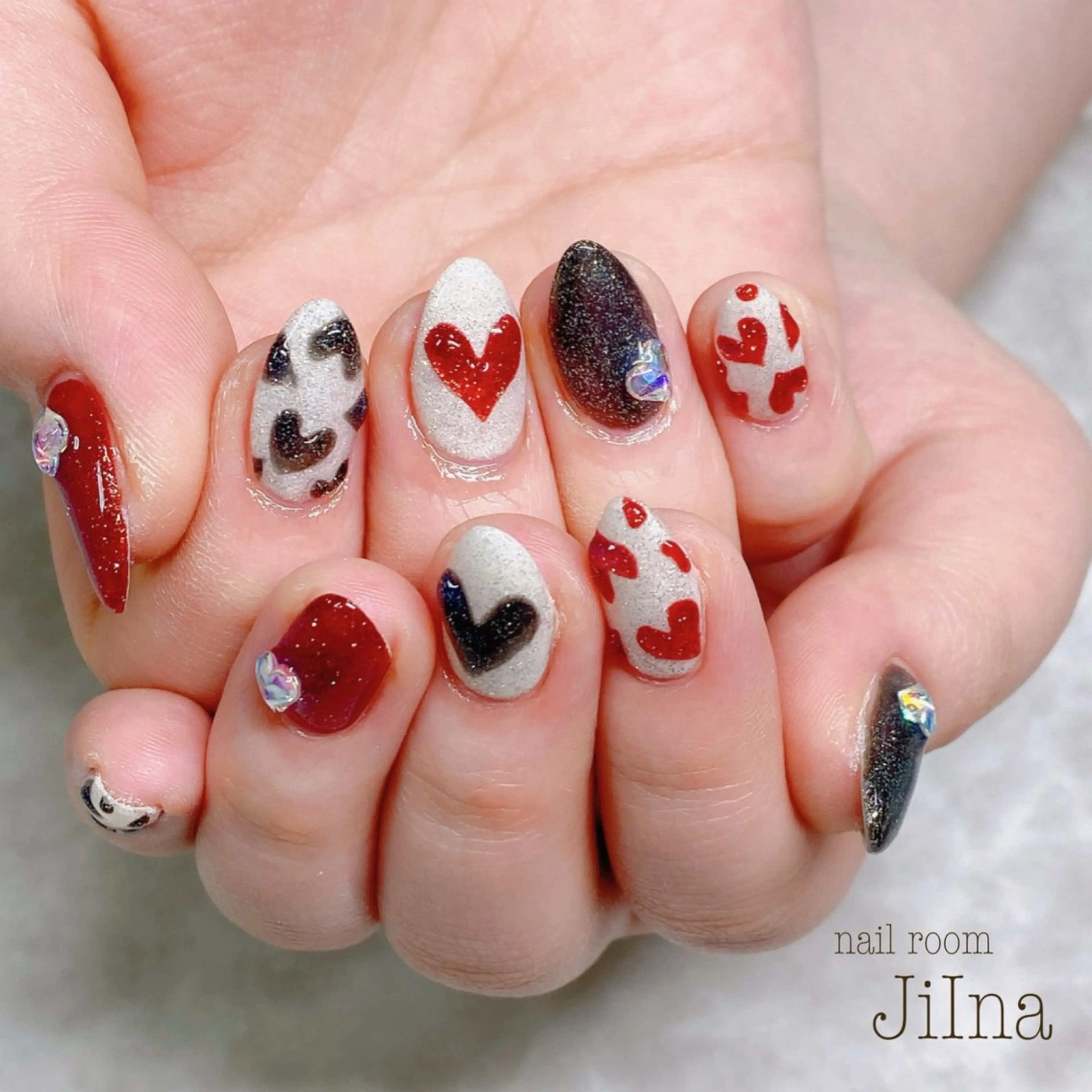 ネイル JiIna nailのネイルデザイン