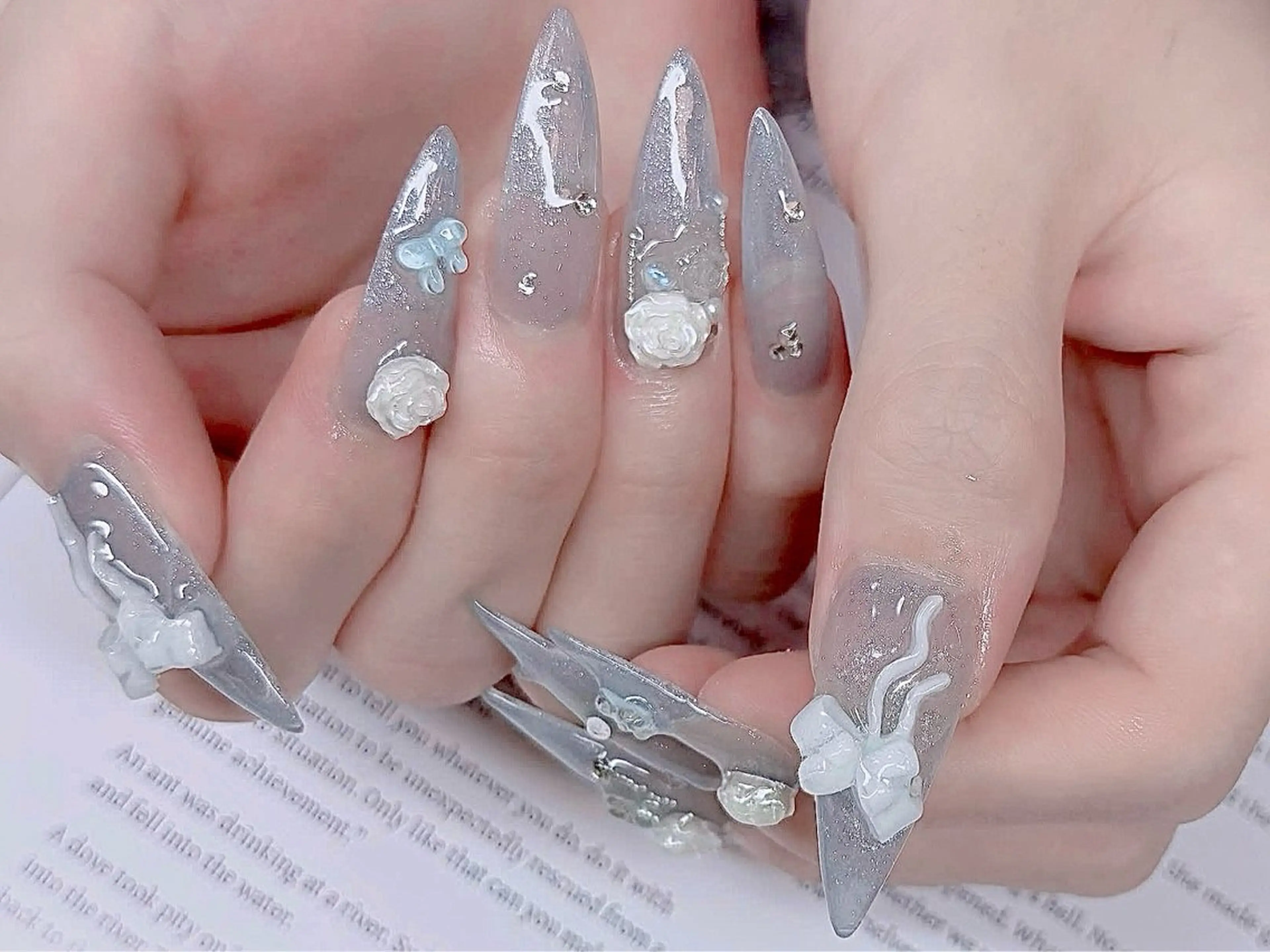 ネイル ハンドネイル Mira Nail Studioのネイルデザイン