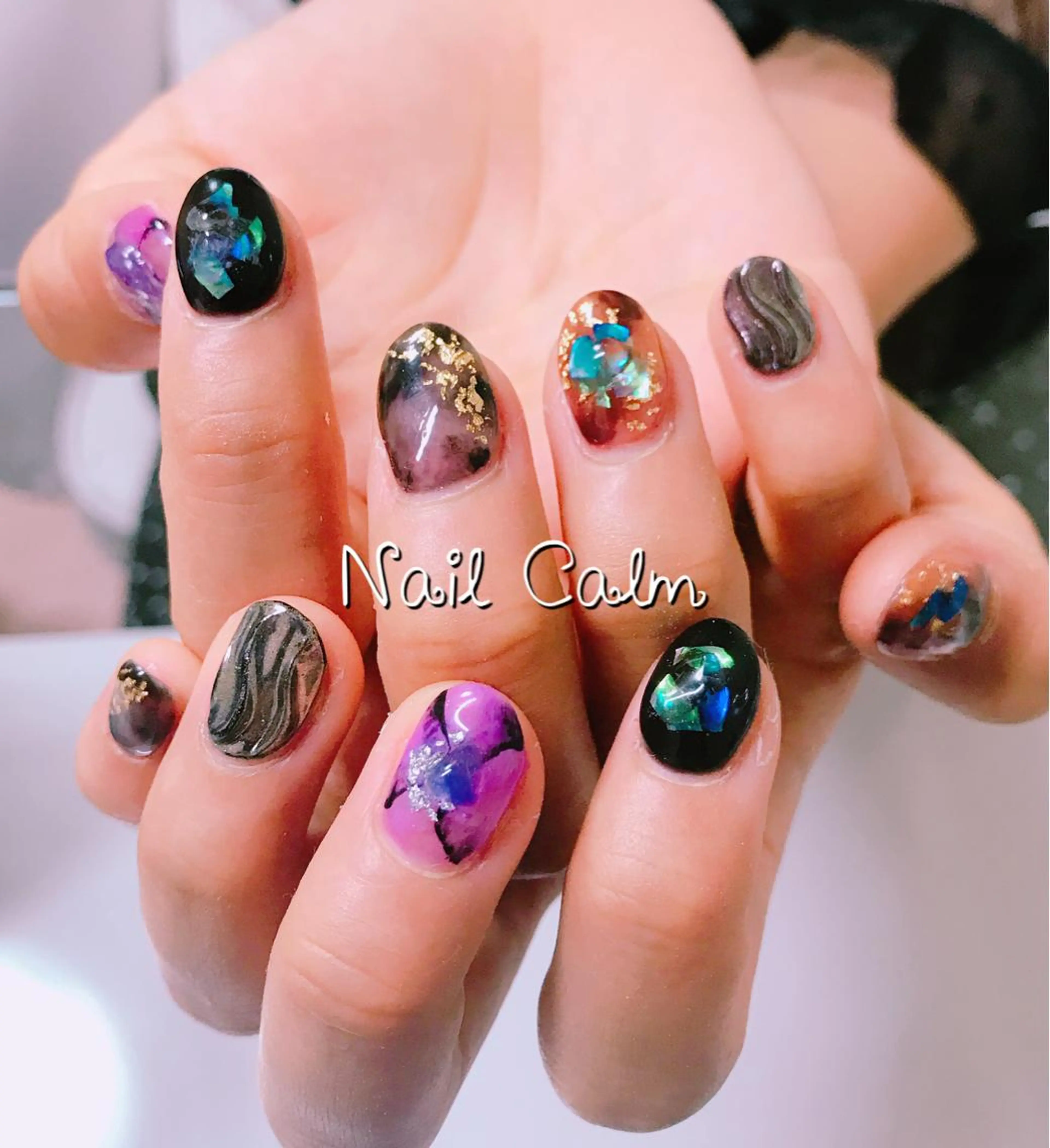 ネイル ニュアンスネイル ハンドネイル プライベートサロン Calmのネイルデザイン
